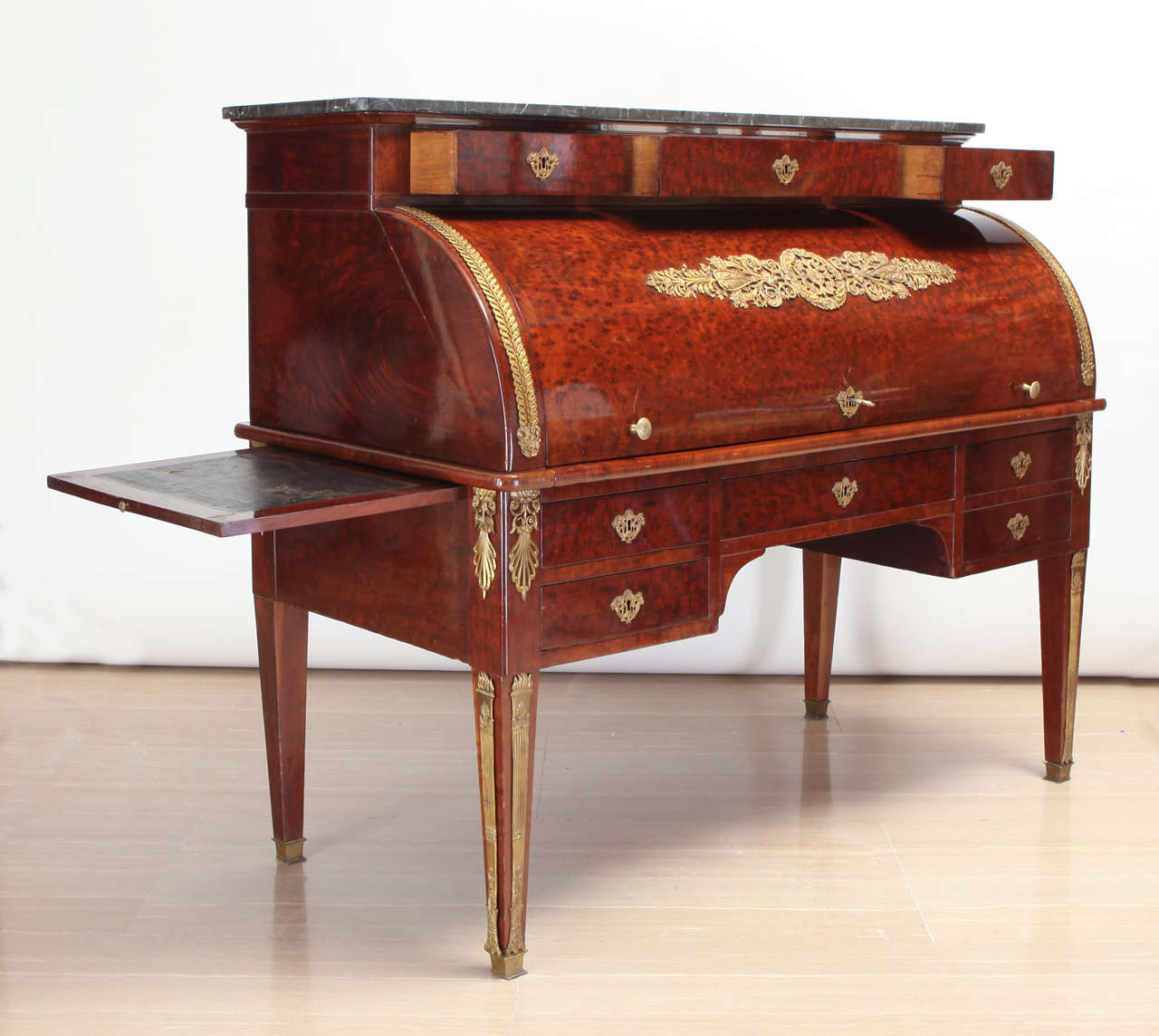 19th Century French Empire Mahogany Bureau à Cylindre Writing Table, circa 1810 For Sale