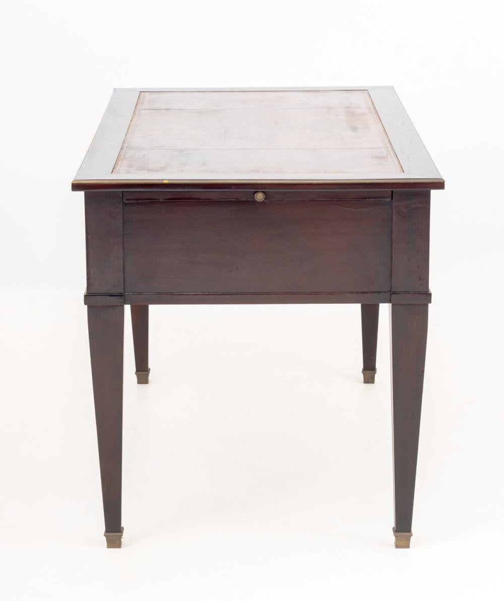 Französisch Empire Mahagoni Bureau Plat, 19. C. im Angebot 1