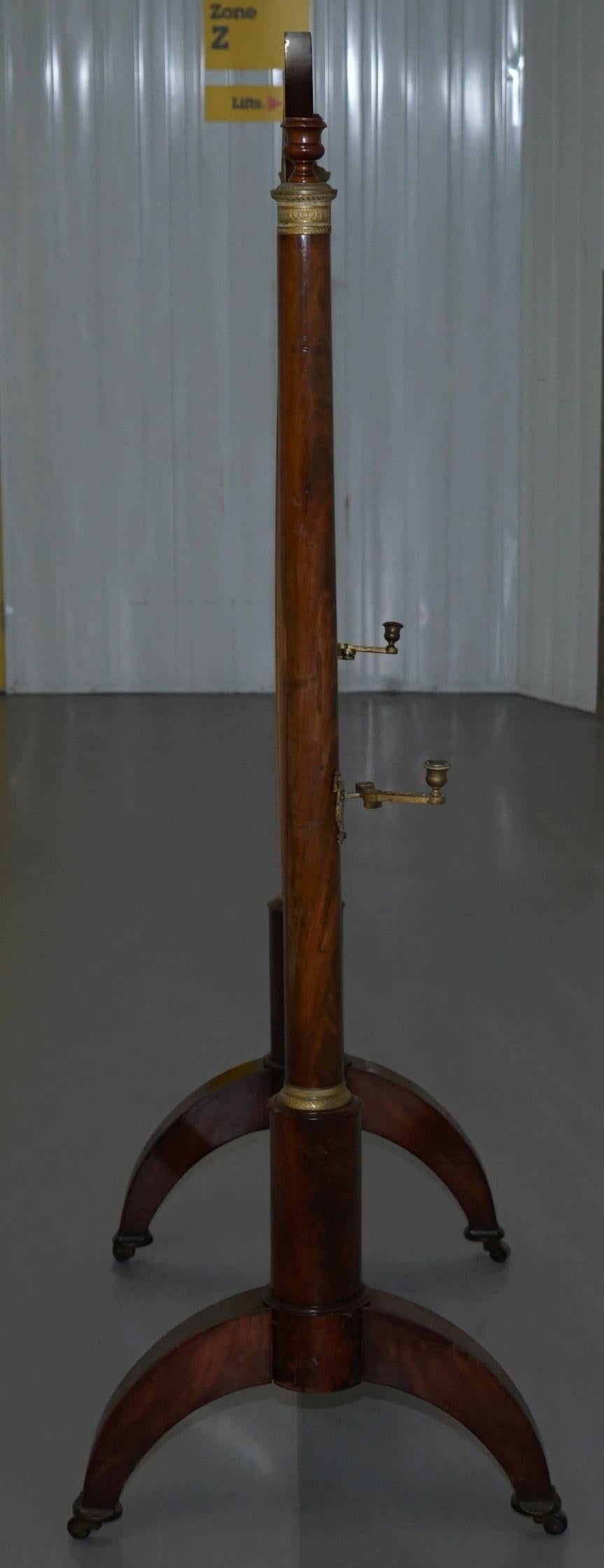 Miroir de cheval Empire en bois dur et métal doré avec bougies, vers 1810 en vente 5