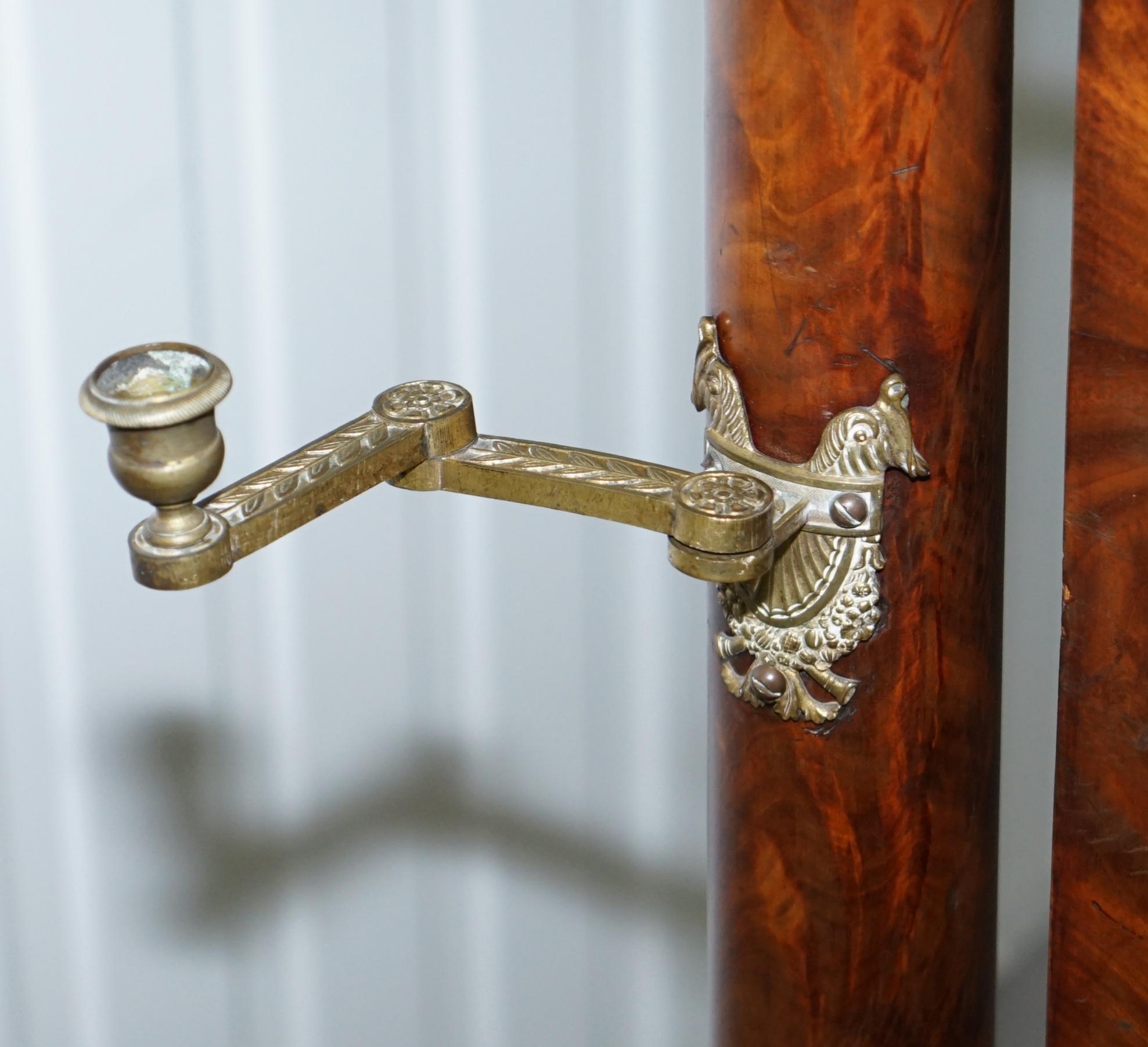 Fait main Miroir de cheval Empire en bois dur et métal doré avec bougies, vers 1810 en vente