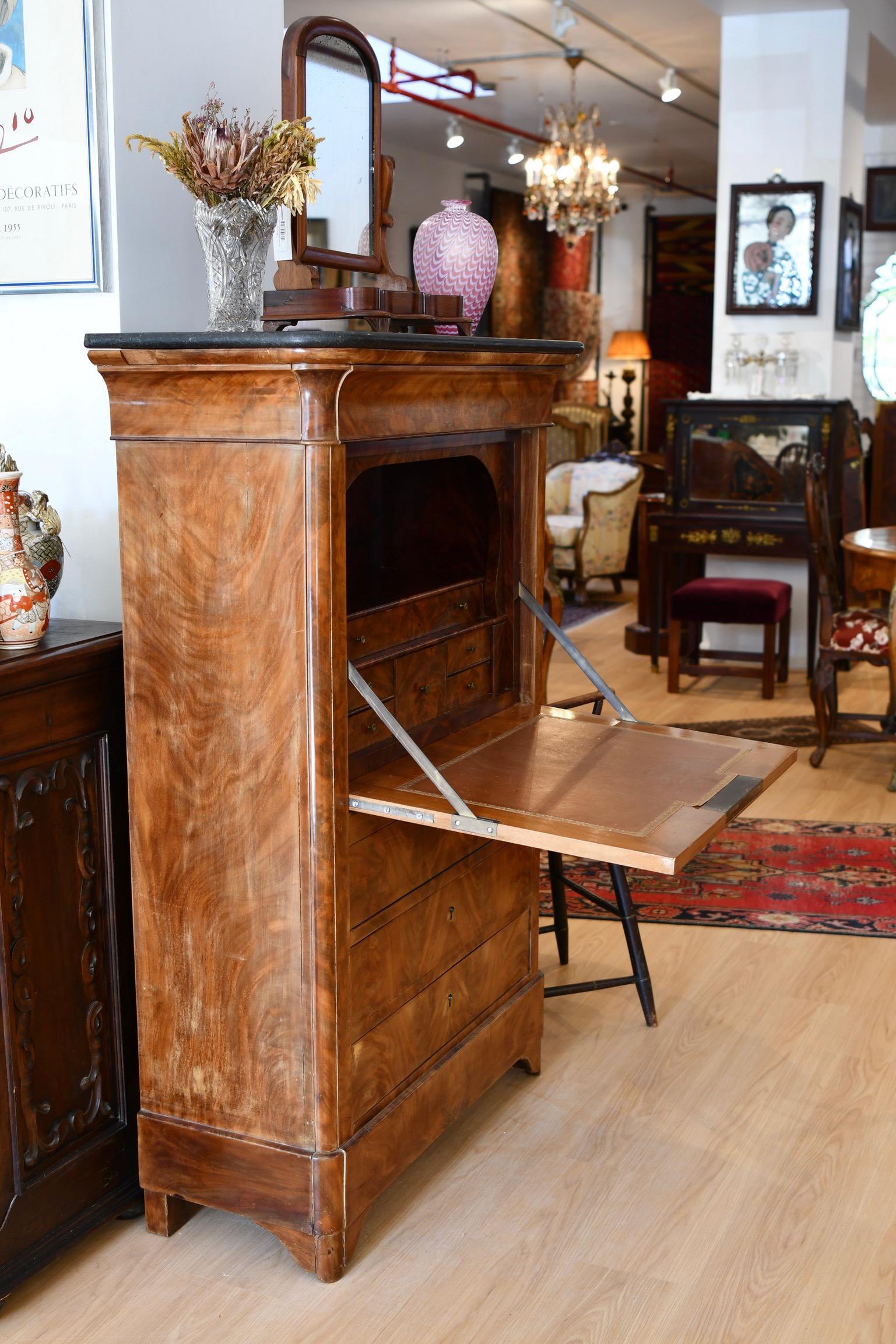 French Empire Mahogany Secretaire Abattant In Good Condition In Brooklyn, NY