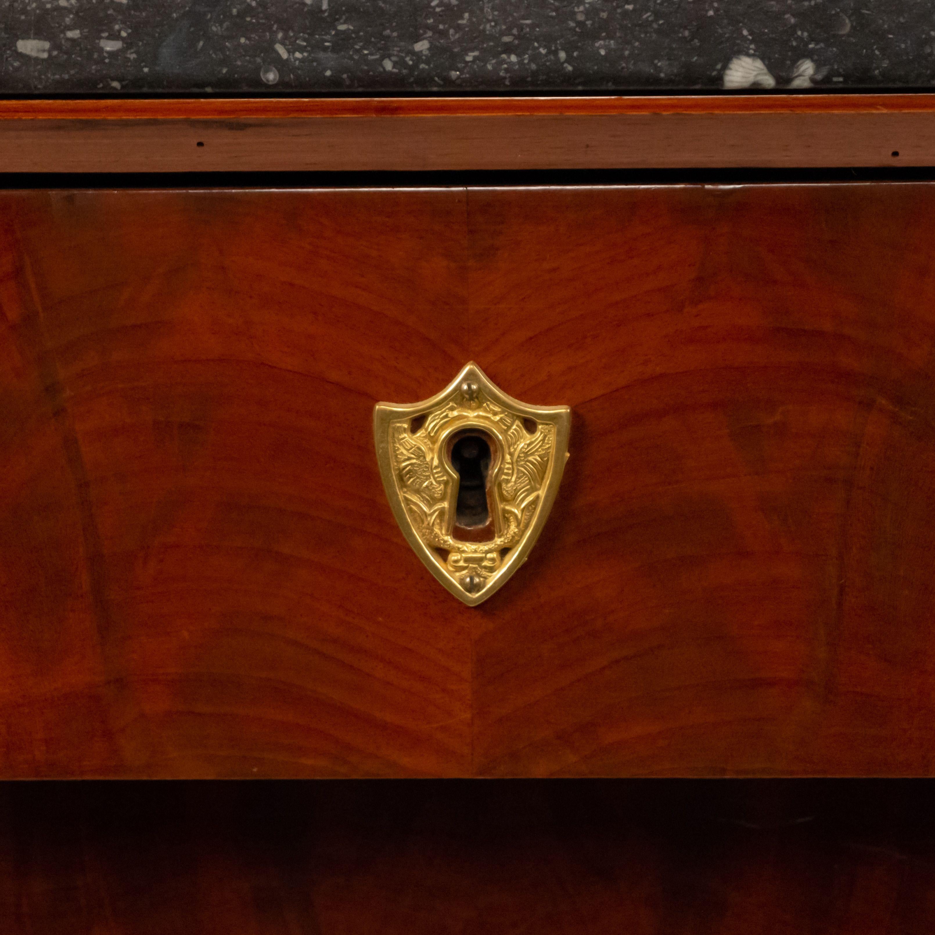 French Empire Mahogany Small Chest In Good Condition For Sale In Queens, NY