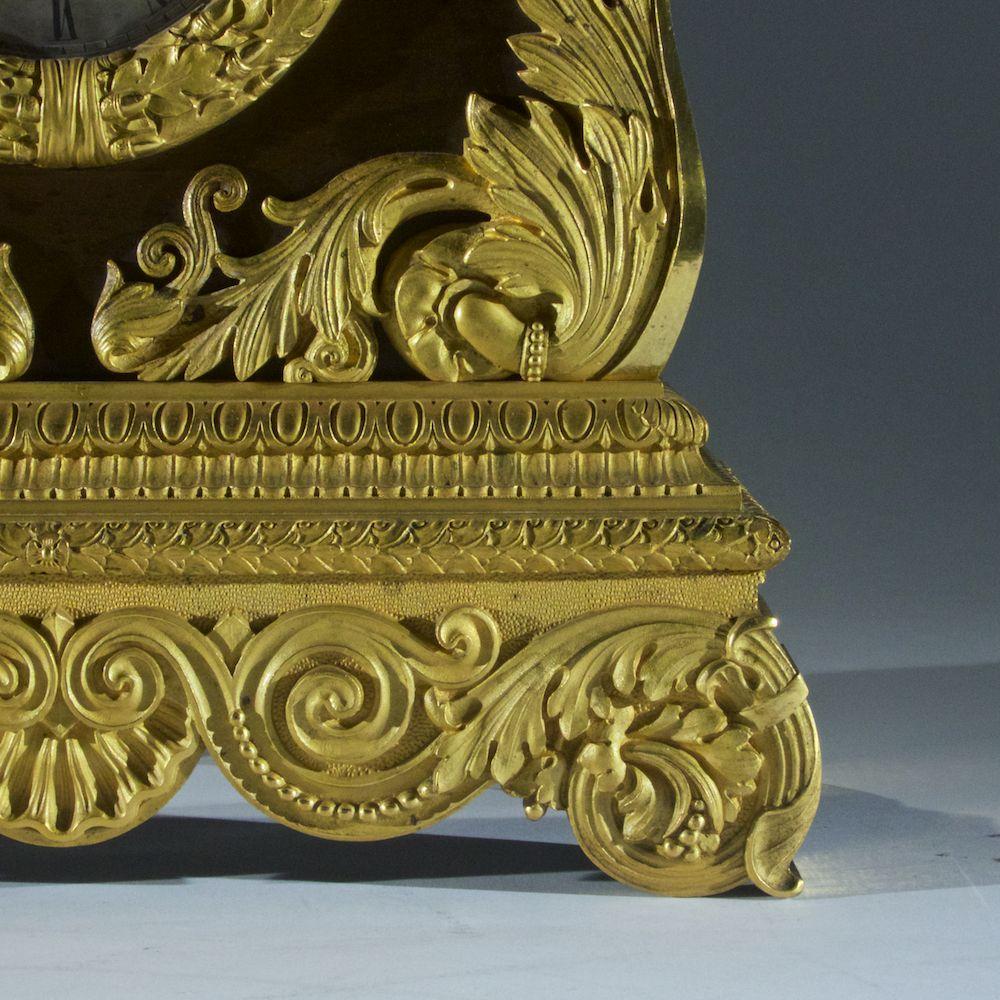 Bronze French Empire Mantel Clock Depicting Medici Lions