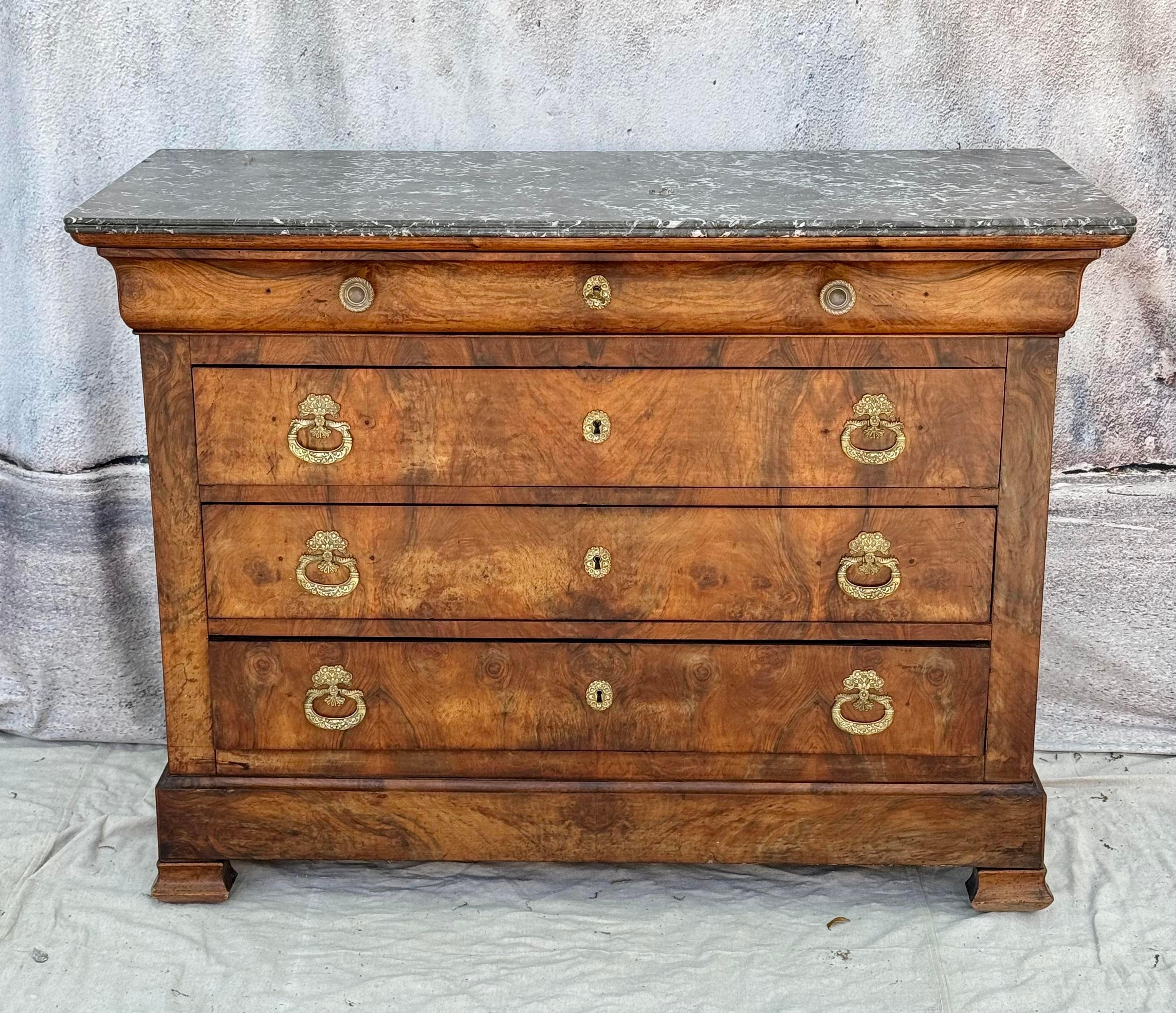 French Empire Marble Top Walnut Commode In Good Condition For Sale In Bradenton, FL
