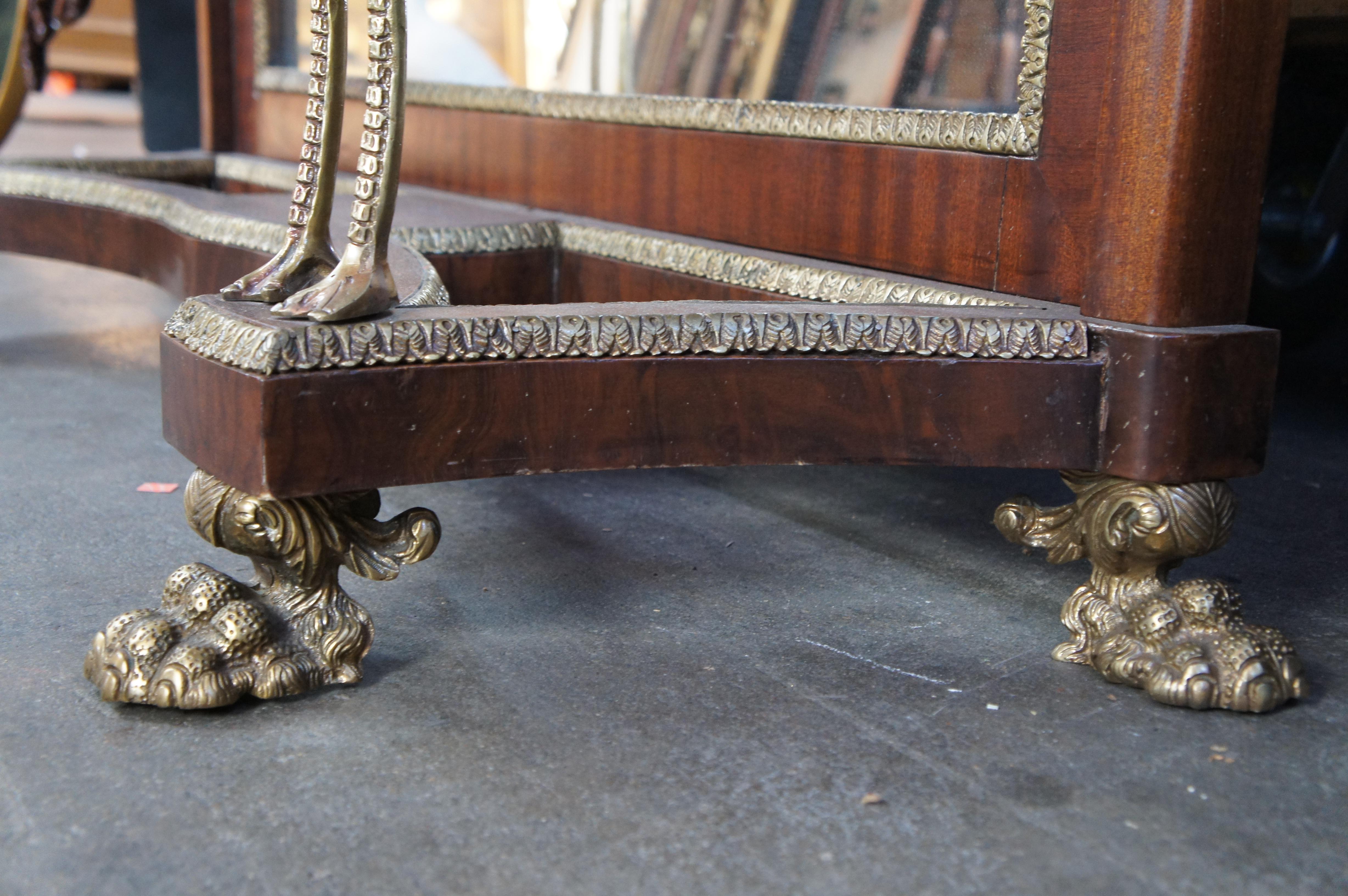 Table console de style Empire français Napoléon III en acajou et bronze à motif figuratif en vente 3