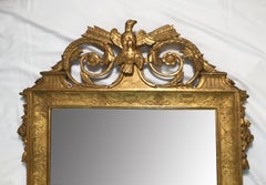 Miroir en bois doré de style Empire français et Napoléon avec aigles