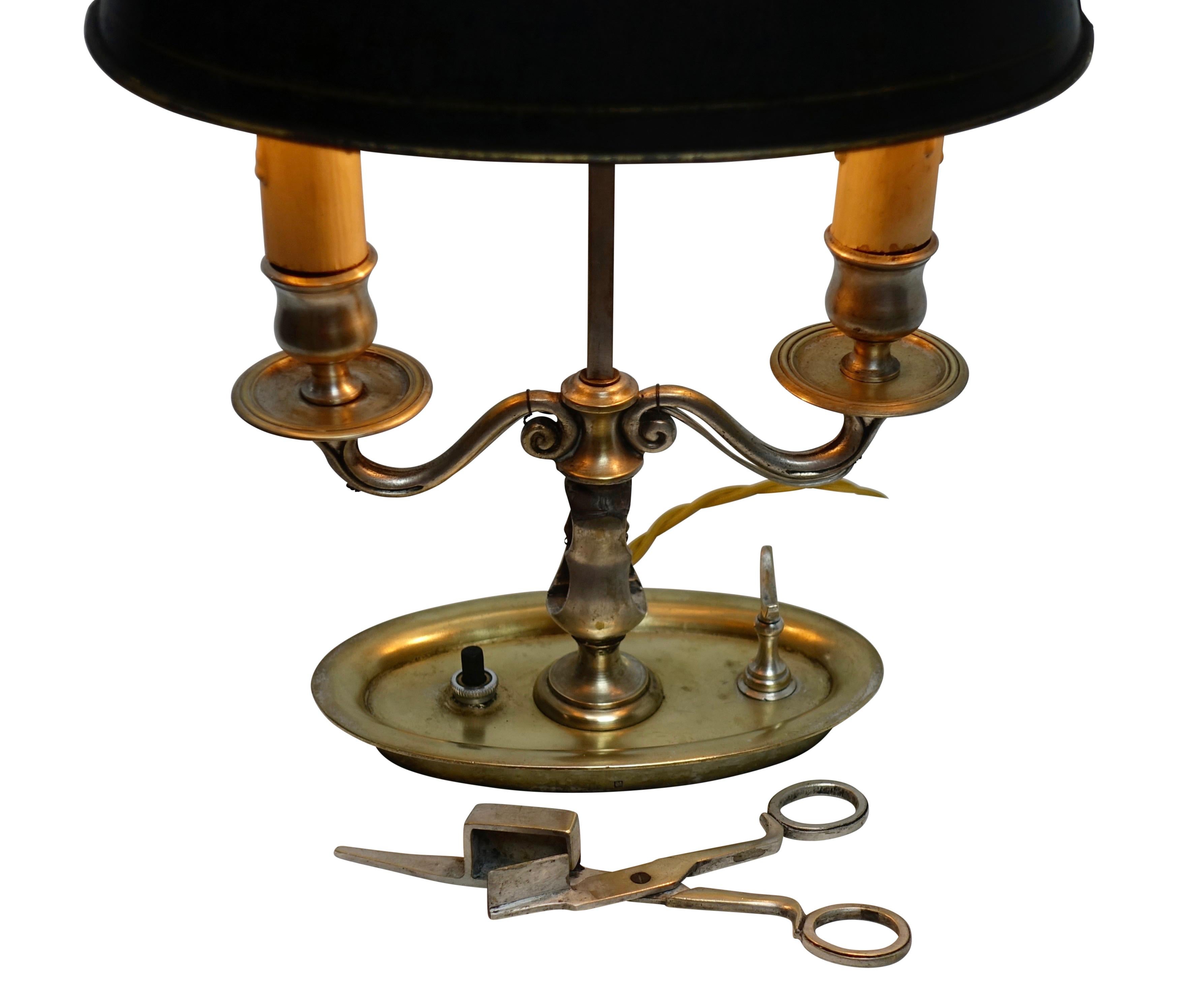 Französische Bouillotte-Lampe aus vernickeltem Messing, Französisches Empire, frühes 19. Jahrhundert im Angebot 4