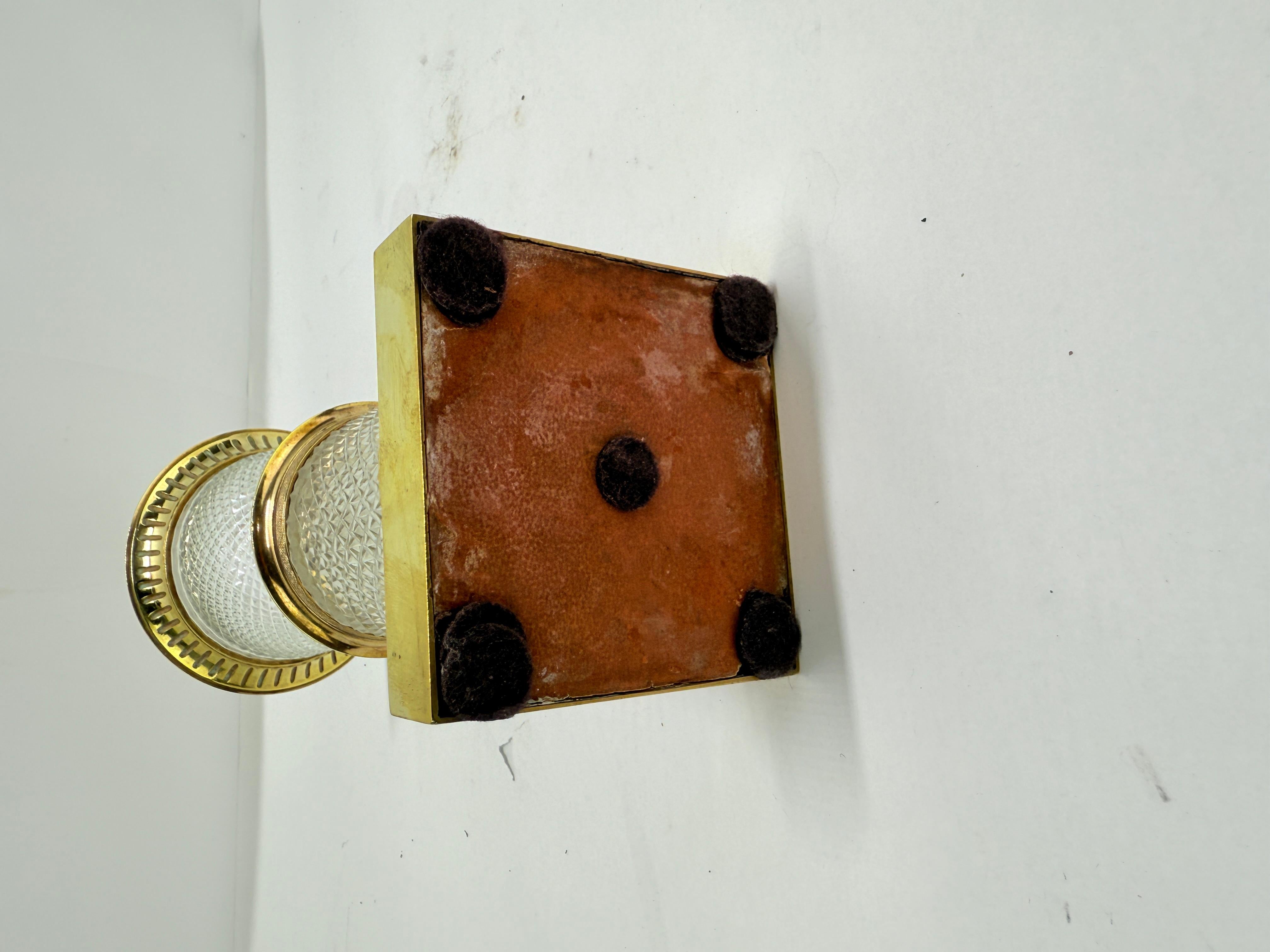 Vase Empire en cristal de Baccarat monté sur bronze doré, 19e siècle en vente 2