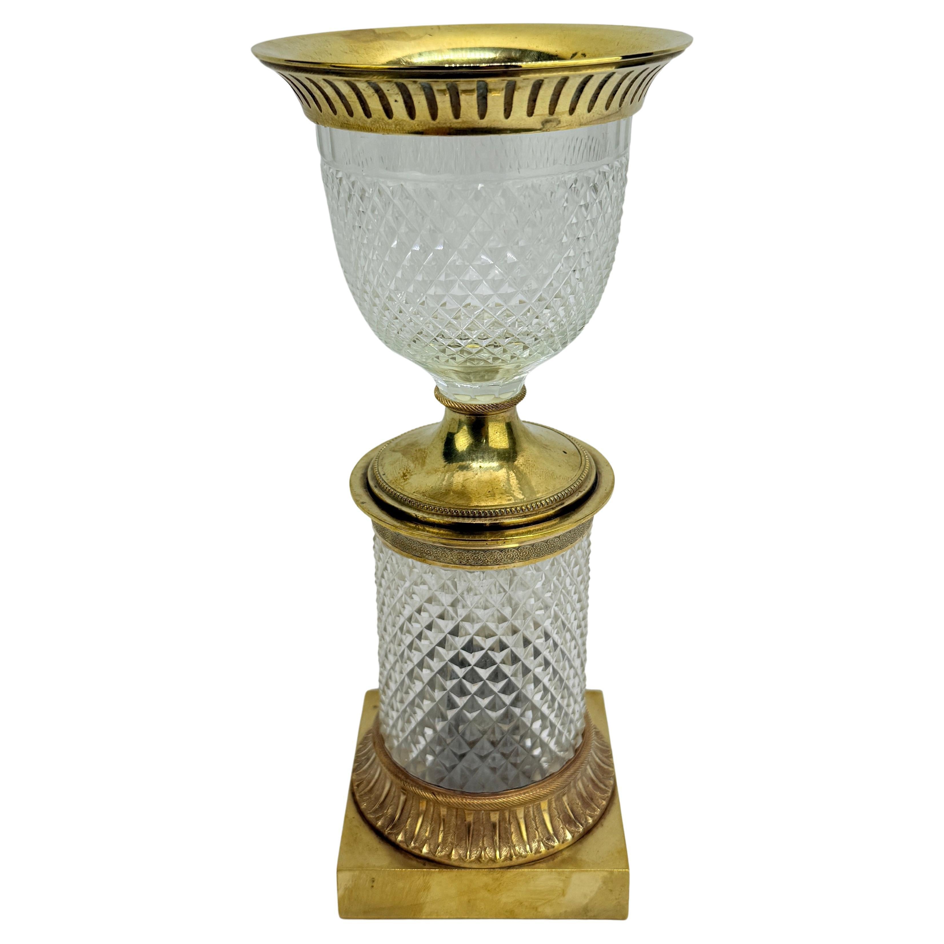 Vase Empire en cristal de Baccarat monté sur bronze doré, 19e siècle