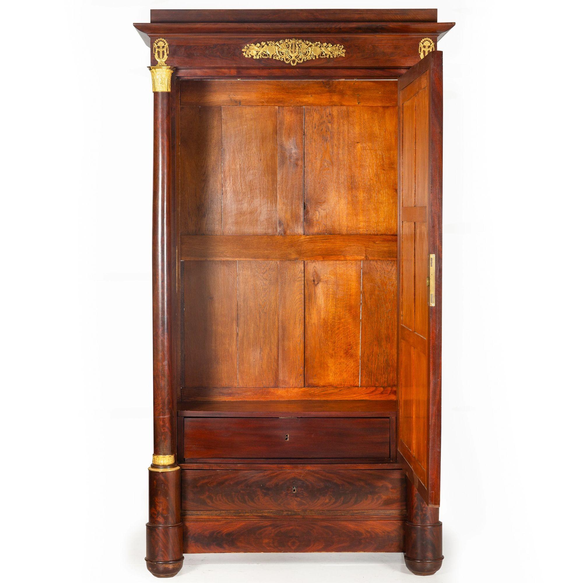 French Empire Ormolu-Mounted Mahogany Armoire Wardrobe ca. 1820-40 In Good Condition For Sale In Shippensburg, PA