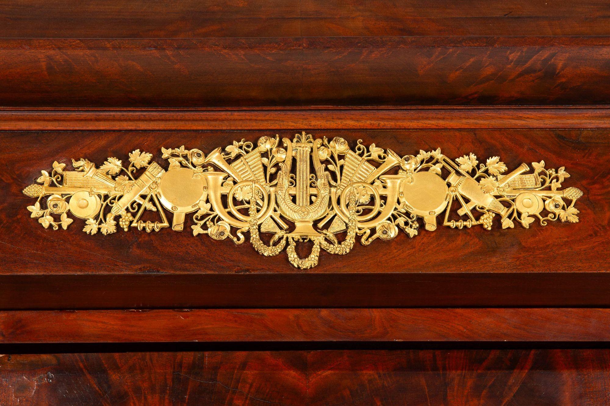 French Empire Ormolu-Mounted Mahogany Armoire Wardrobe ca. 1820-40 For Sale 4