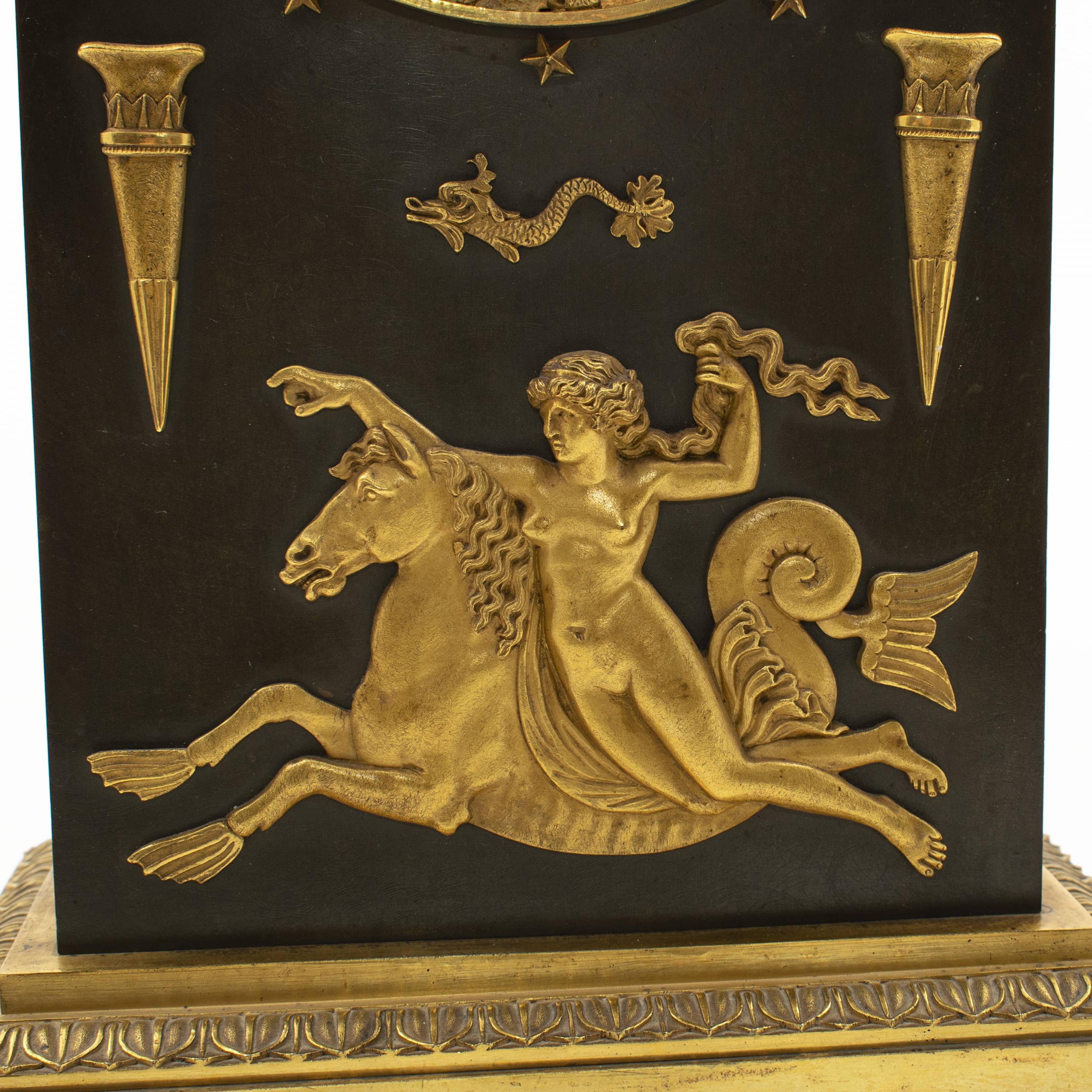 French Empire Ormolu & Patinated Bronze Clock with the 12 Zodiac Signs & Siren In Good Condition In Kastrup, DK