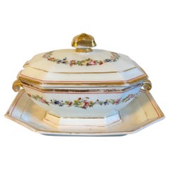 French Empire Paris Porcelain Octagonal Sauce Tureen with Flower Garland Sprig