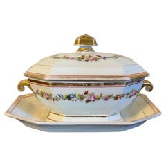 French Empire Paris Porcelain Octagonal Sauce Tureen with Flower Garland Sprig