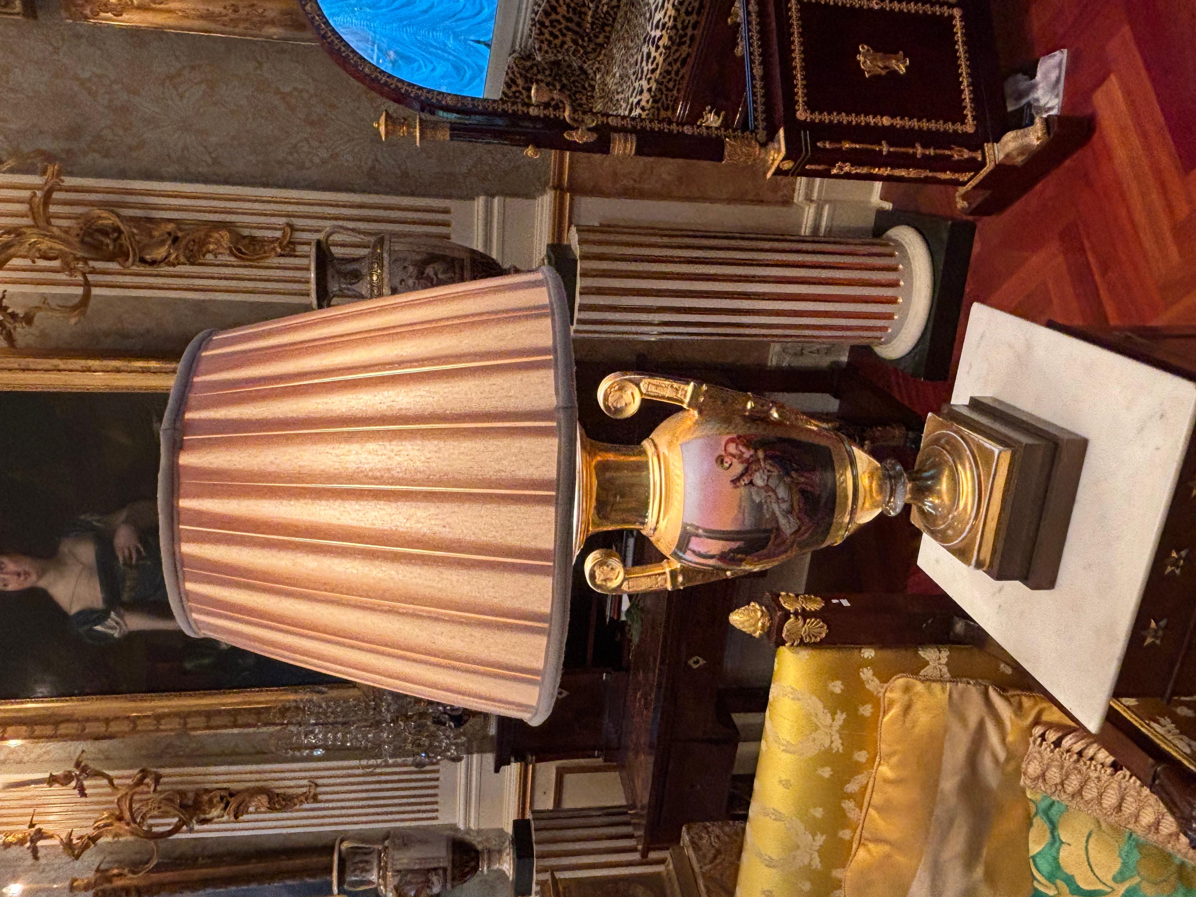 Französische Empire, Paris, Porzellanvase in Lampe umgewandelt im Angebot 6