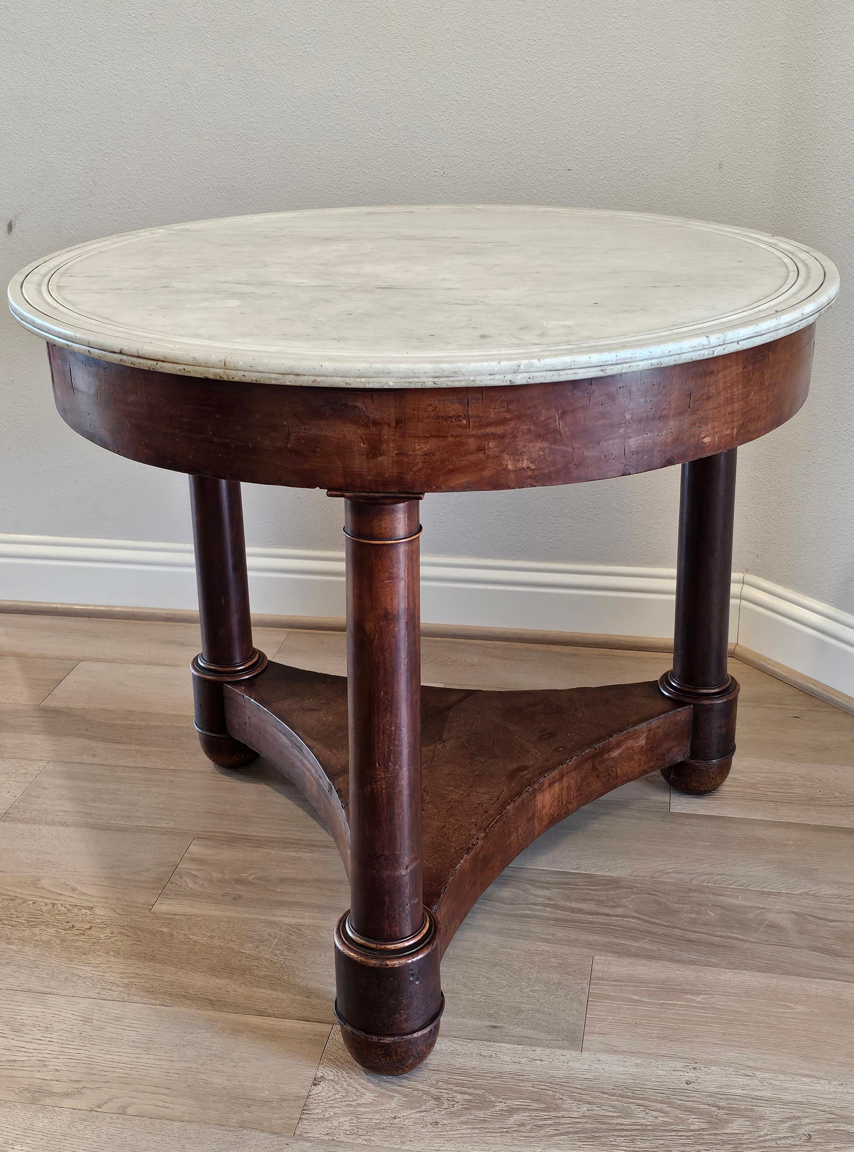 French Empire Period Antique Mahogany Pedestal Center Table Gueridon  For Sale 1