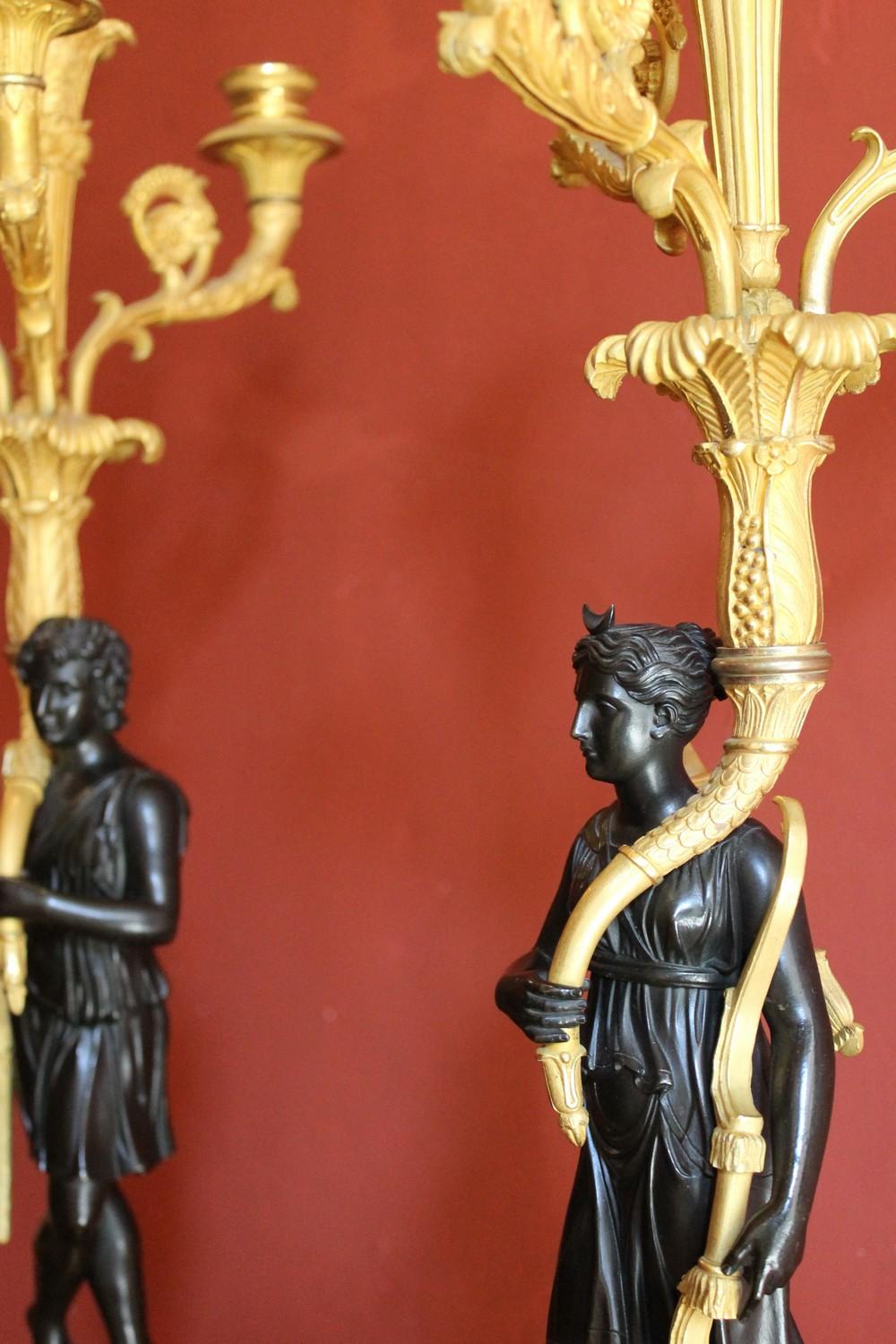 Französischer Empire-Kronleuchter aus vergoldeter und brünierter Bronze mit vier Lichtern 1
