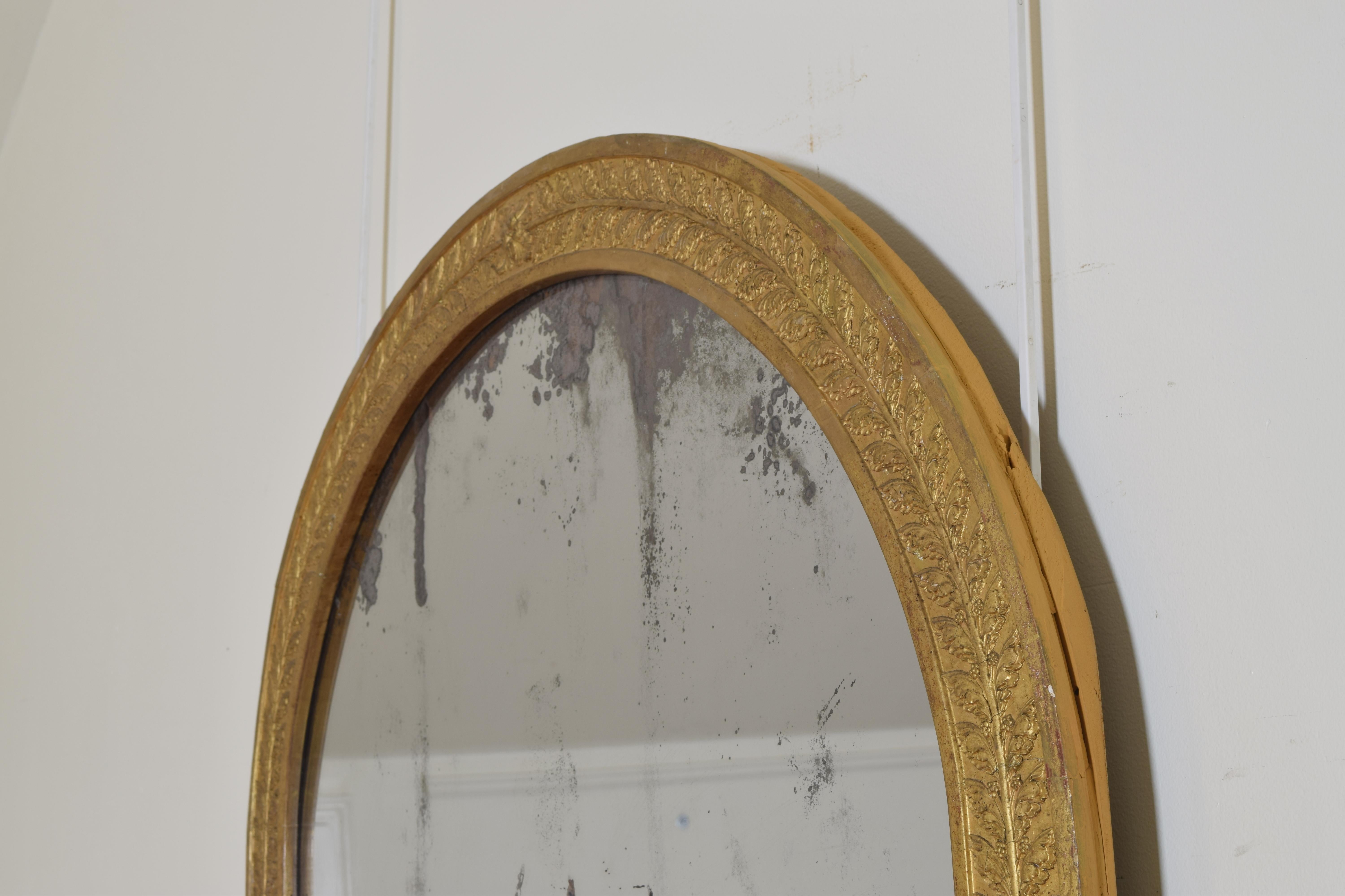 French Empire Period Giltwood and Gilt-Gesso Mirror, Early 19th Century In Good Condition In Atlanta, GA