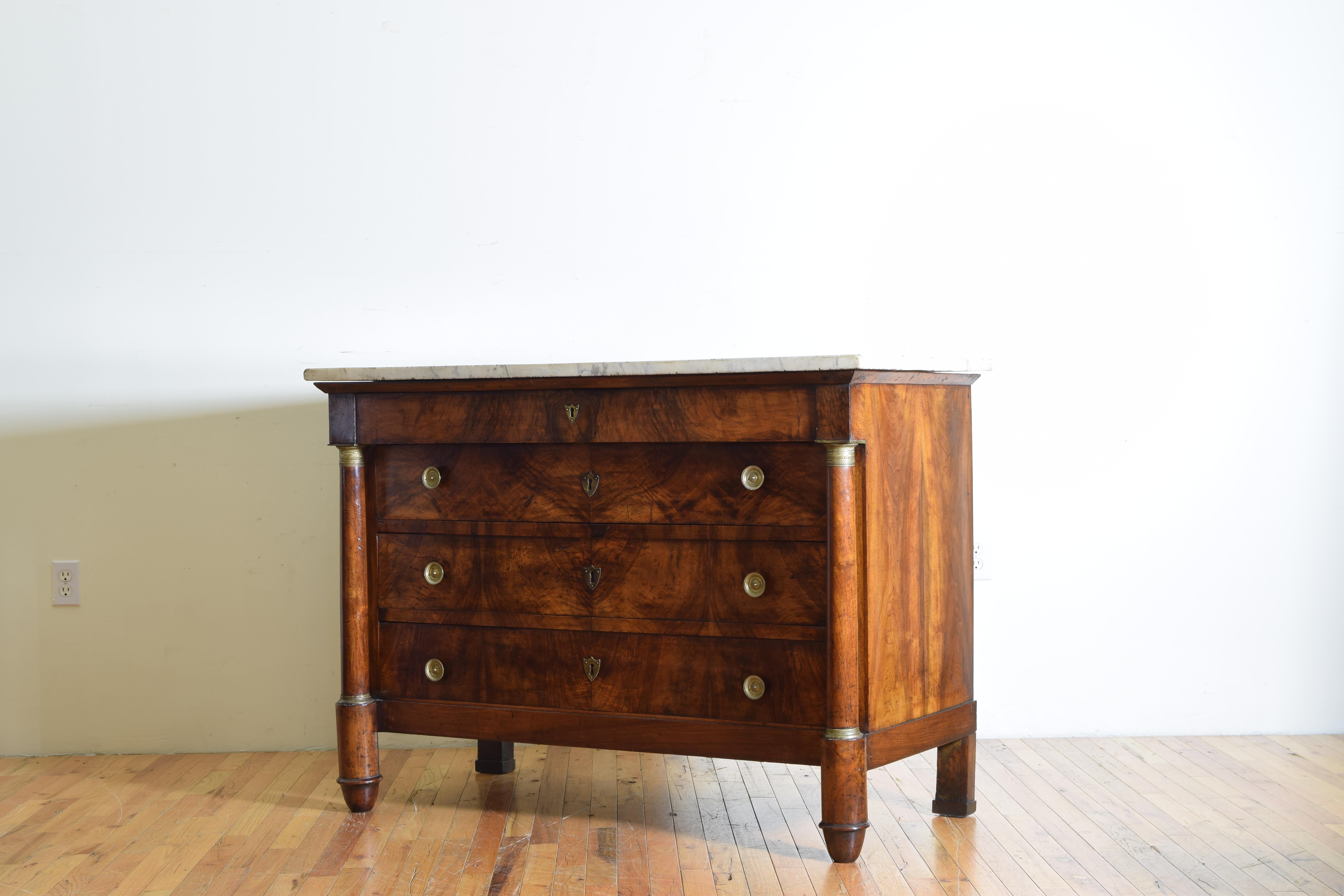 French Empire Period Walnut 4-Drawer Marble-Top Commode, circa 1820 1
