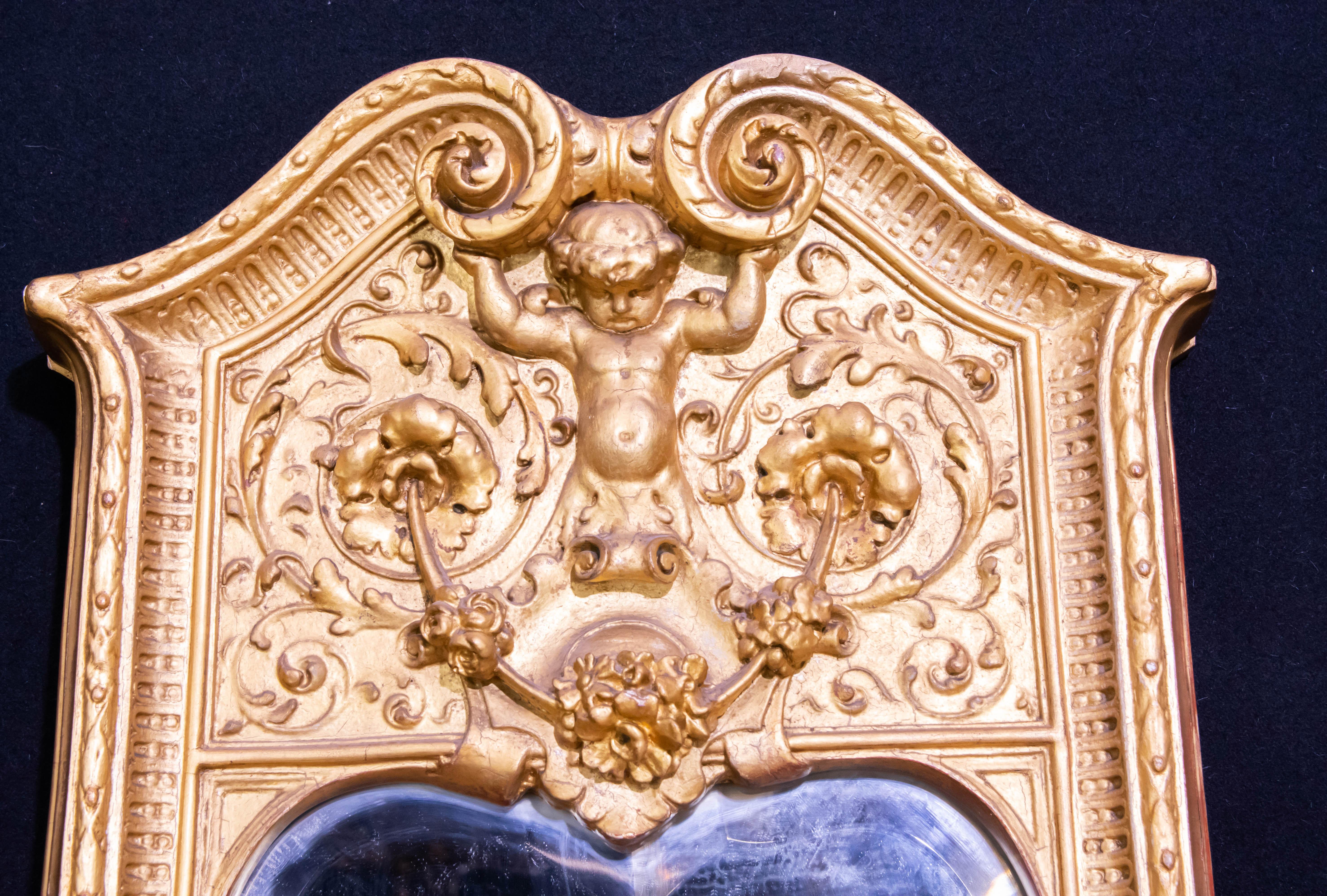 Fin du XIXe siècle Miroir de pilier de l'Empire français, ancien chérubin doré, vers 1880 en vente