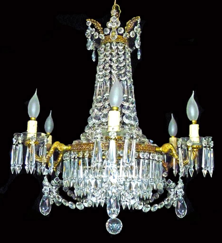 Französisch Empire Regency Kristall und vergoldeter Bronze 12-Licht Hochzeitstorte Kronleuchter (20. Jahrhundert) im Angebot