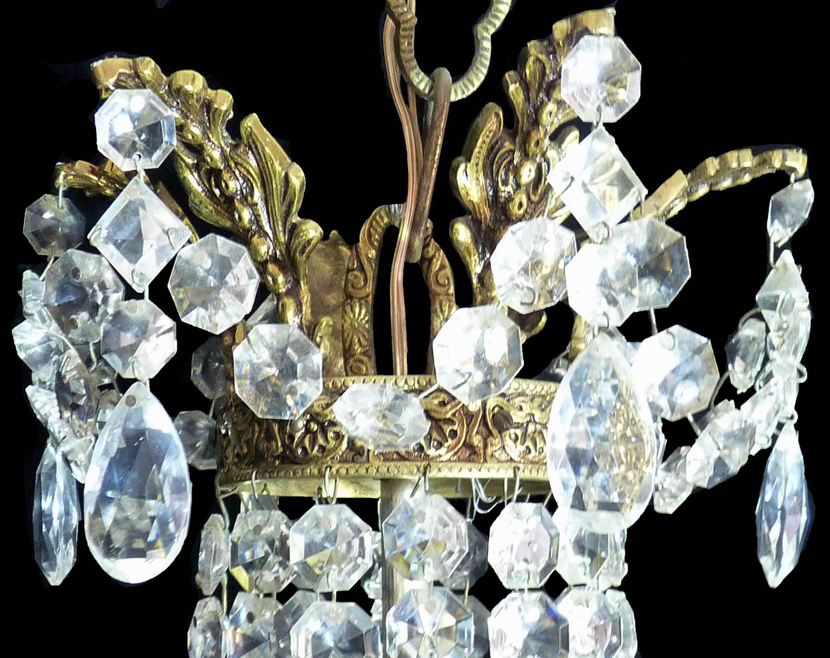 Französisch Empire Regency Kristall und vergoldeter Bronze 12-Licht Hochzeitstorte Kronleuchter im Angebot 4