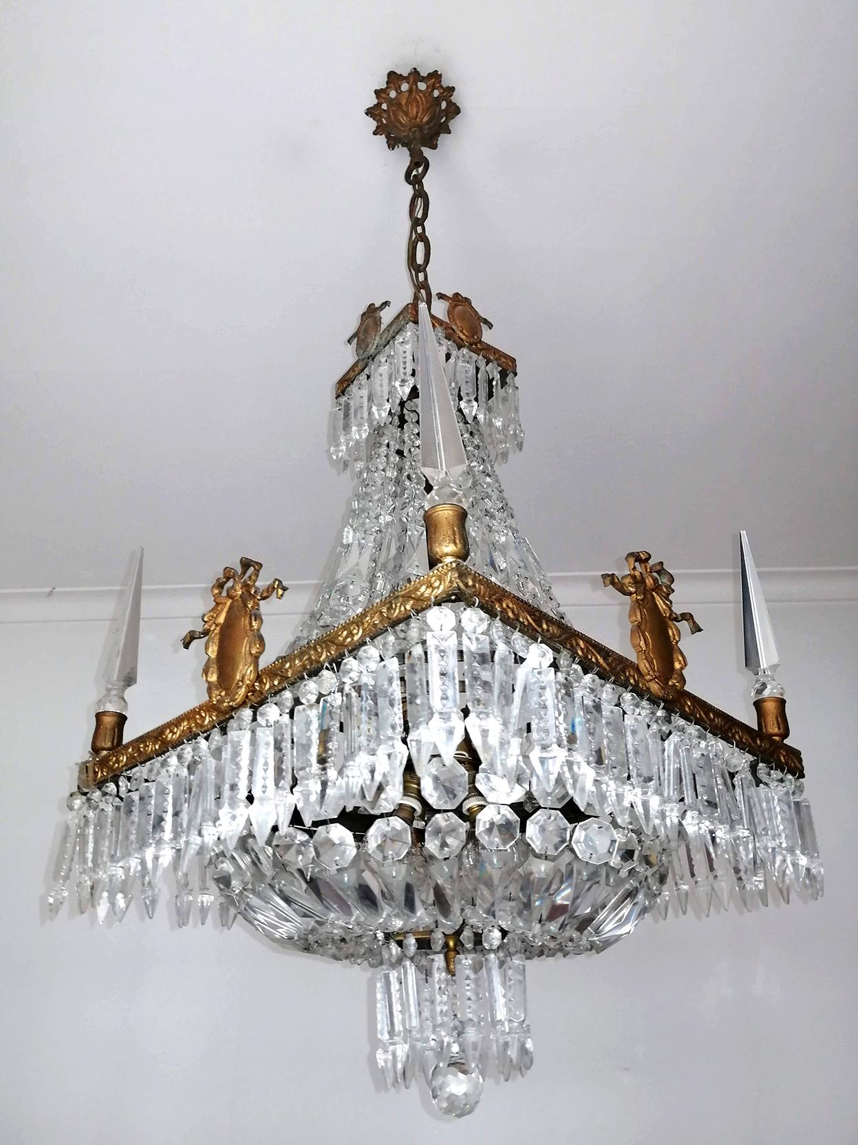 French Empire Regency Louis XV Crystal Obelisks Basket Bronze Chandelier For Sale 1