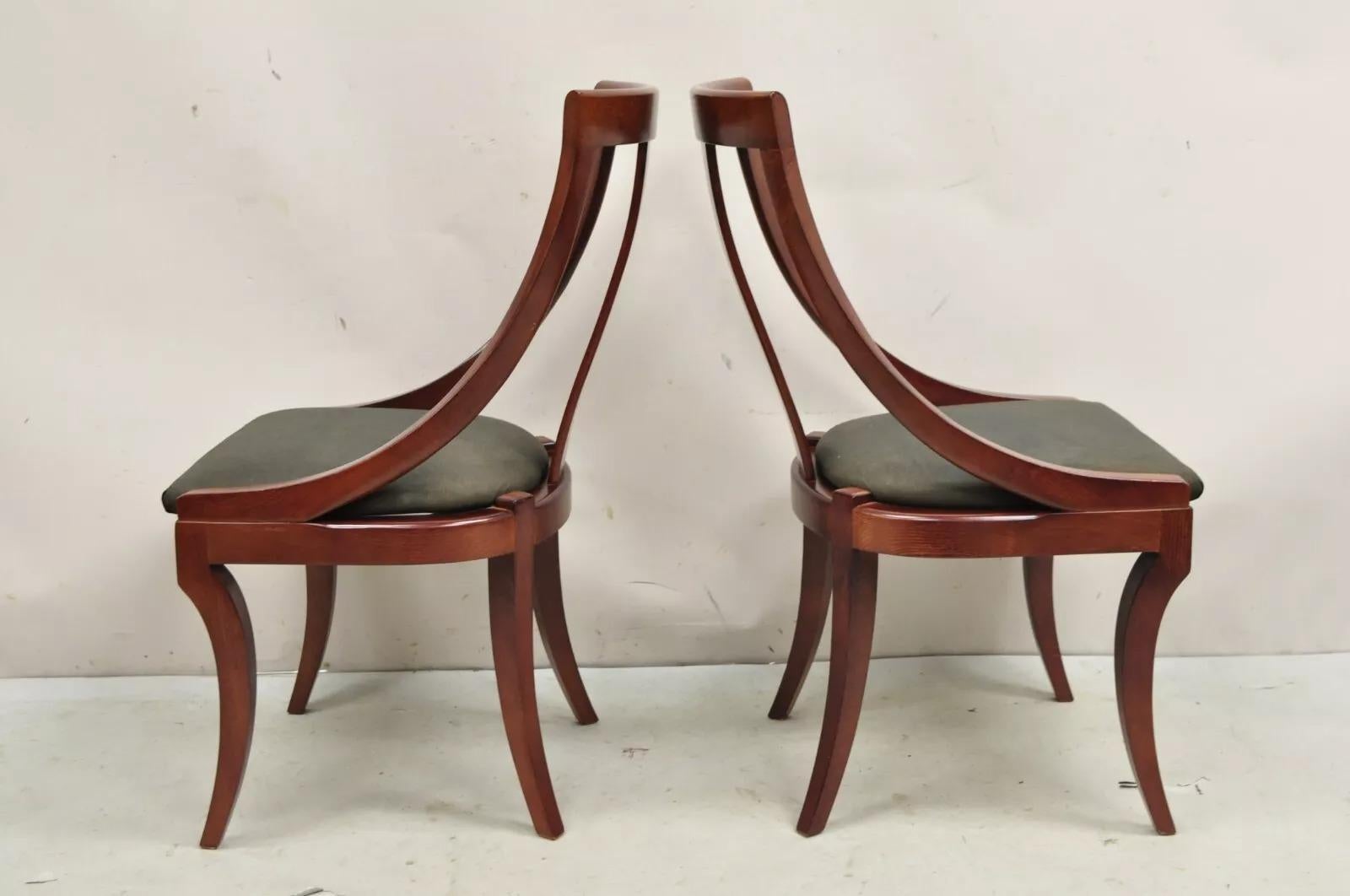 Regency Sedie da pranzo con gambe a sciabola in legno di ciliegio in stile Impero francese - Set di 4 in vendita