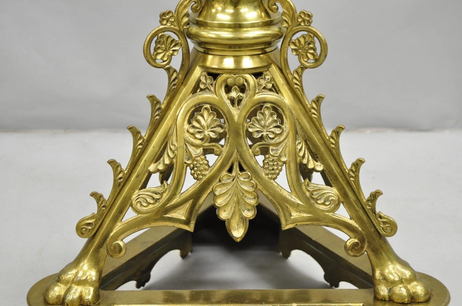 French Empire Renaissance Bronze Paw Foot Pedestal Base Round Glass Coffee Table im Angebot 1