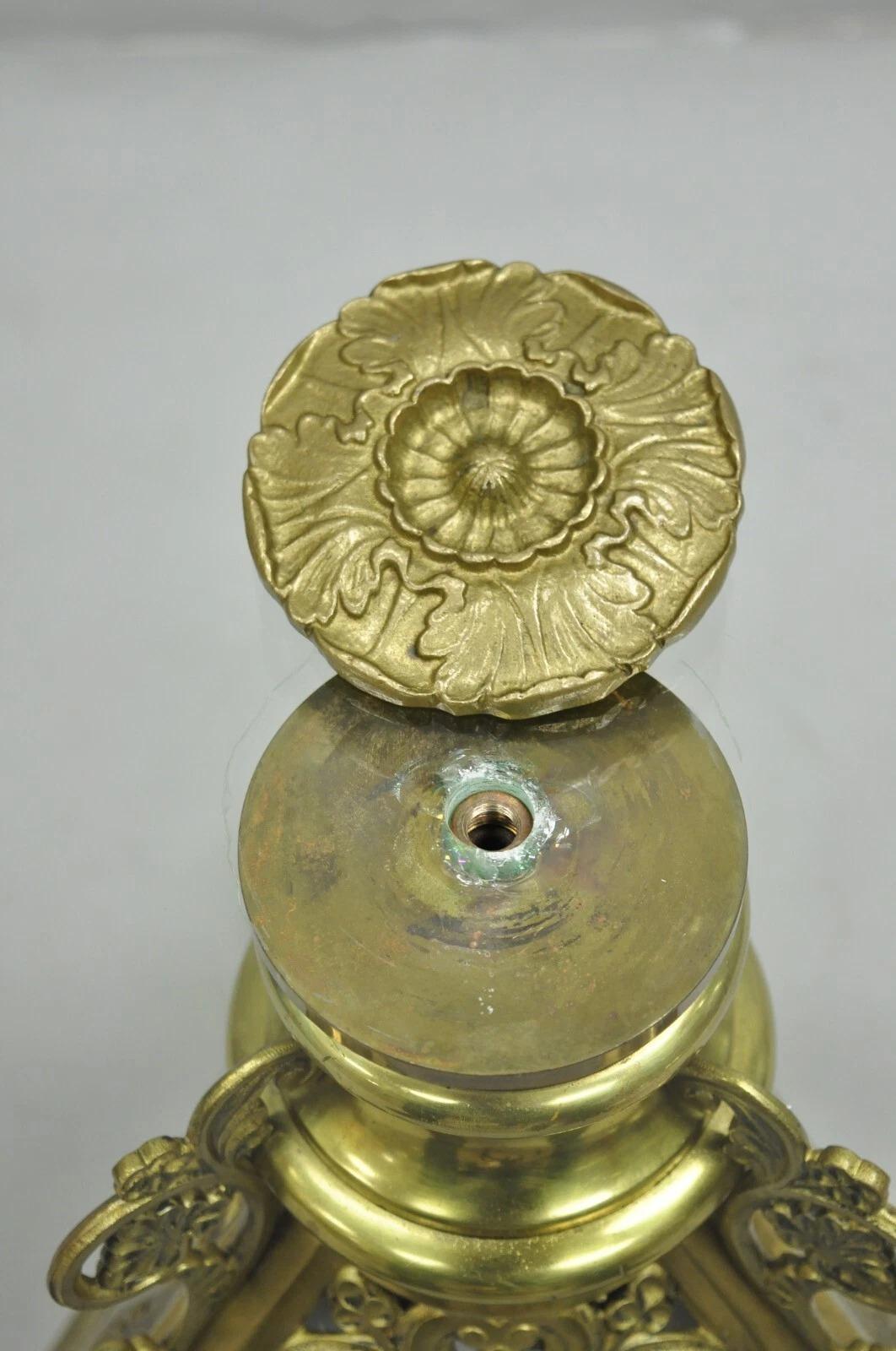 French Empire Renaissance Bronze Paw Foot Pedestal Base Round Glass Coffee Table im Angebot 4