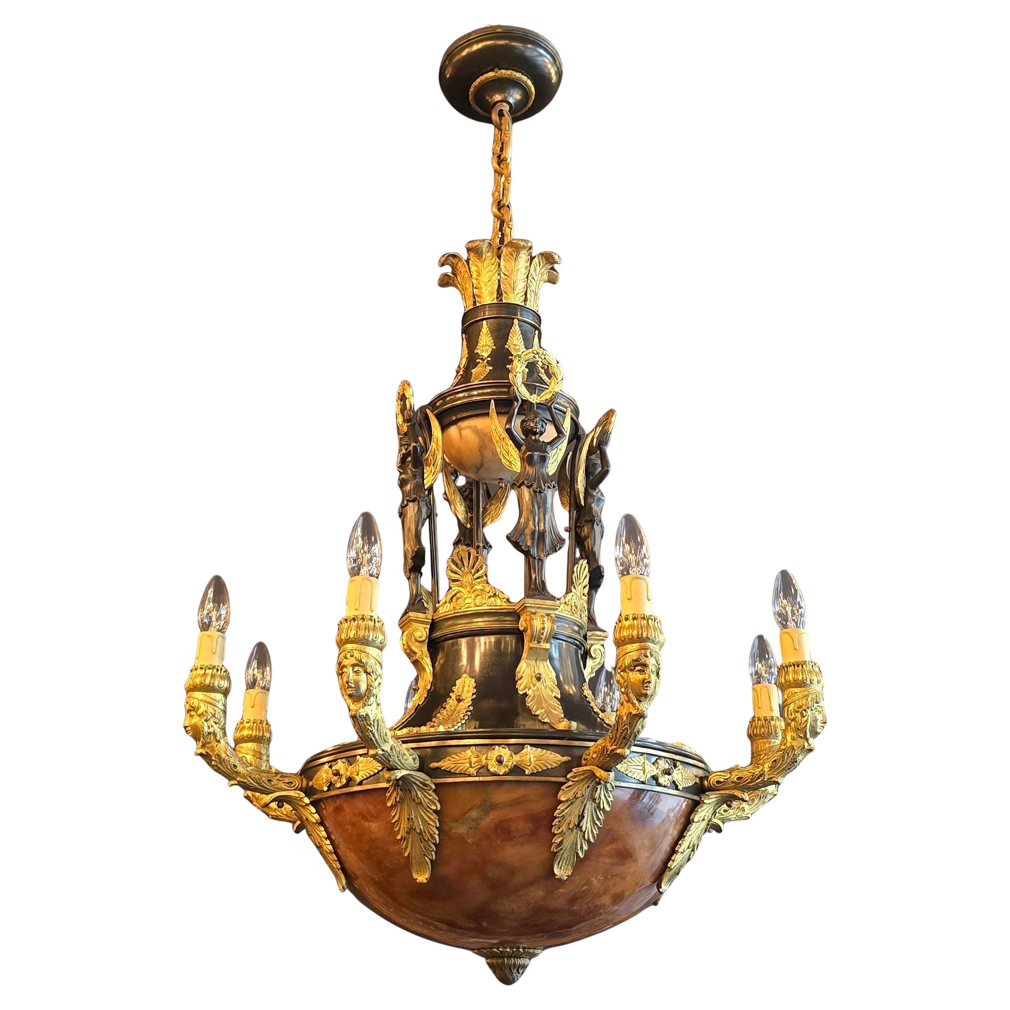 Francese Lampadario in alabastro e bronzo in stile Impero francese, inizio XX secolo in vendita
