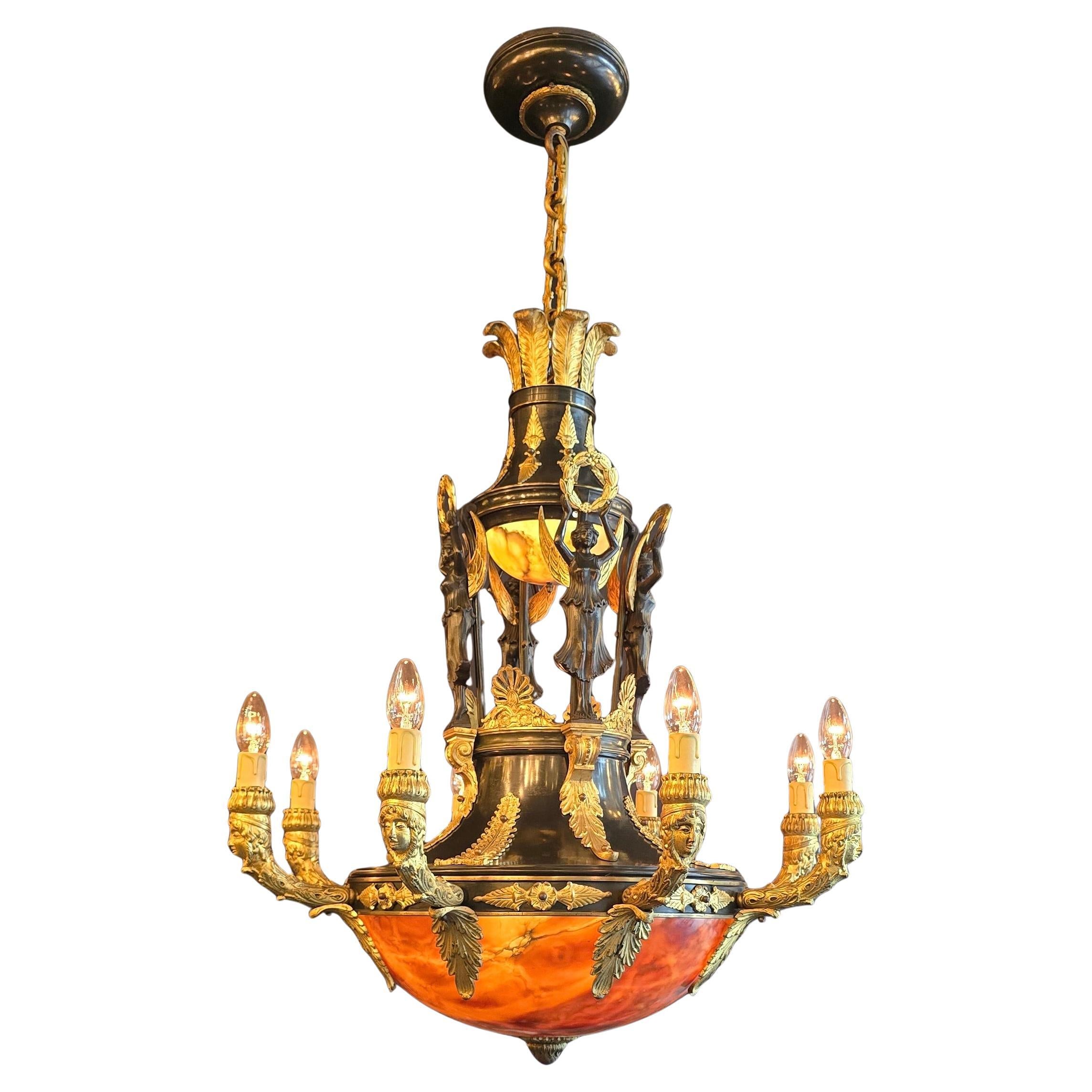 Lustre en bronze et albâtre de style Empire, début du 20e siècle