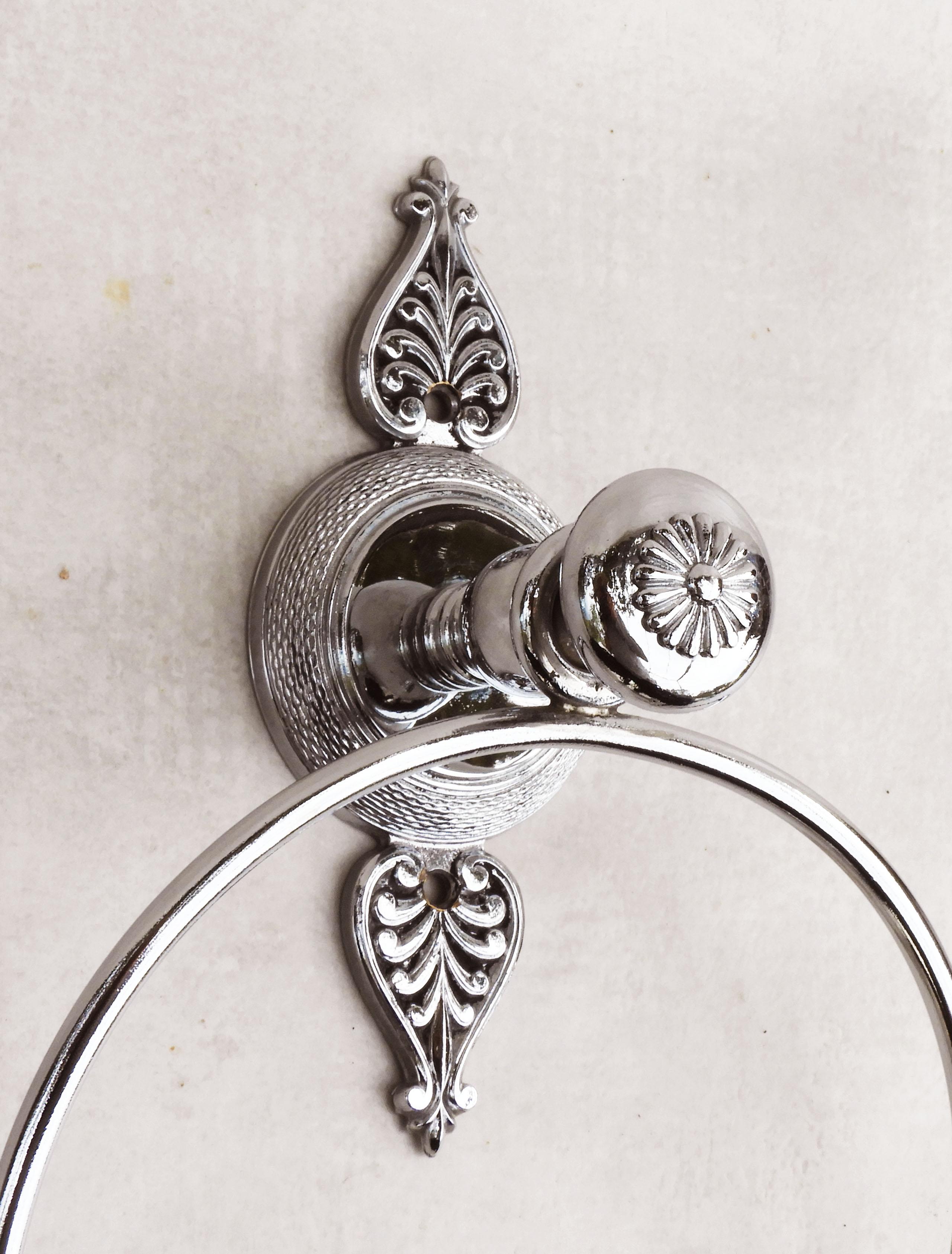French Empire Revival Style Chrome Towel Ring In Good Condition For Sale In Trensacq, FR