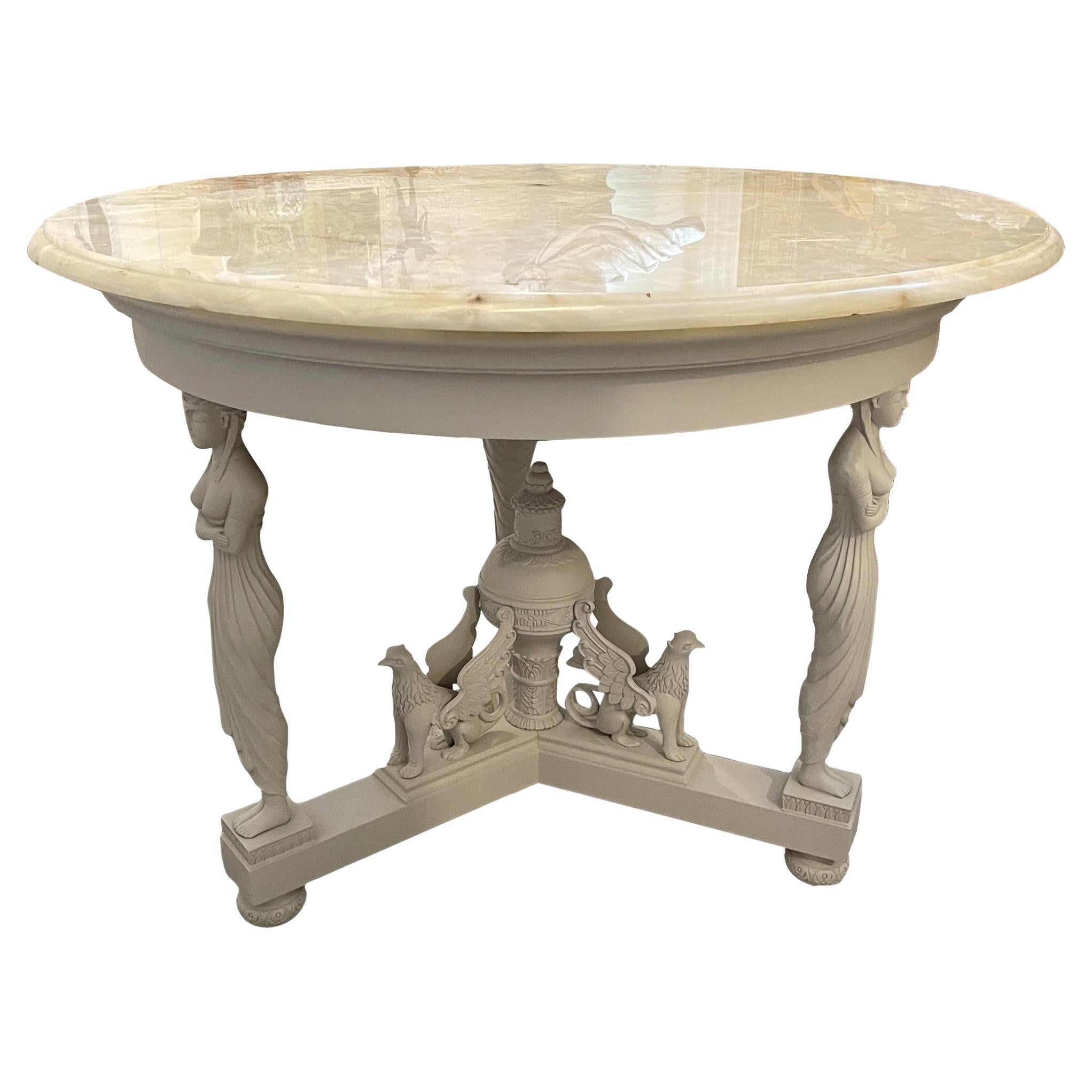 Runder französischer Empire-Tisch im Empire-Stil, grau lackiert mit Onyxplatte im Angebot