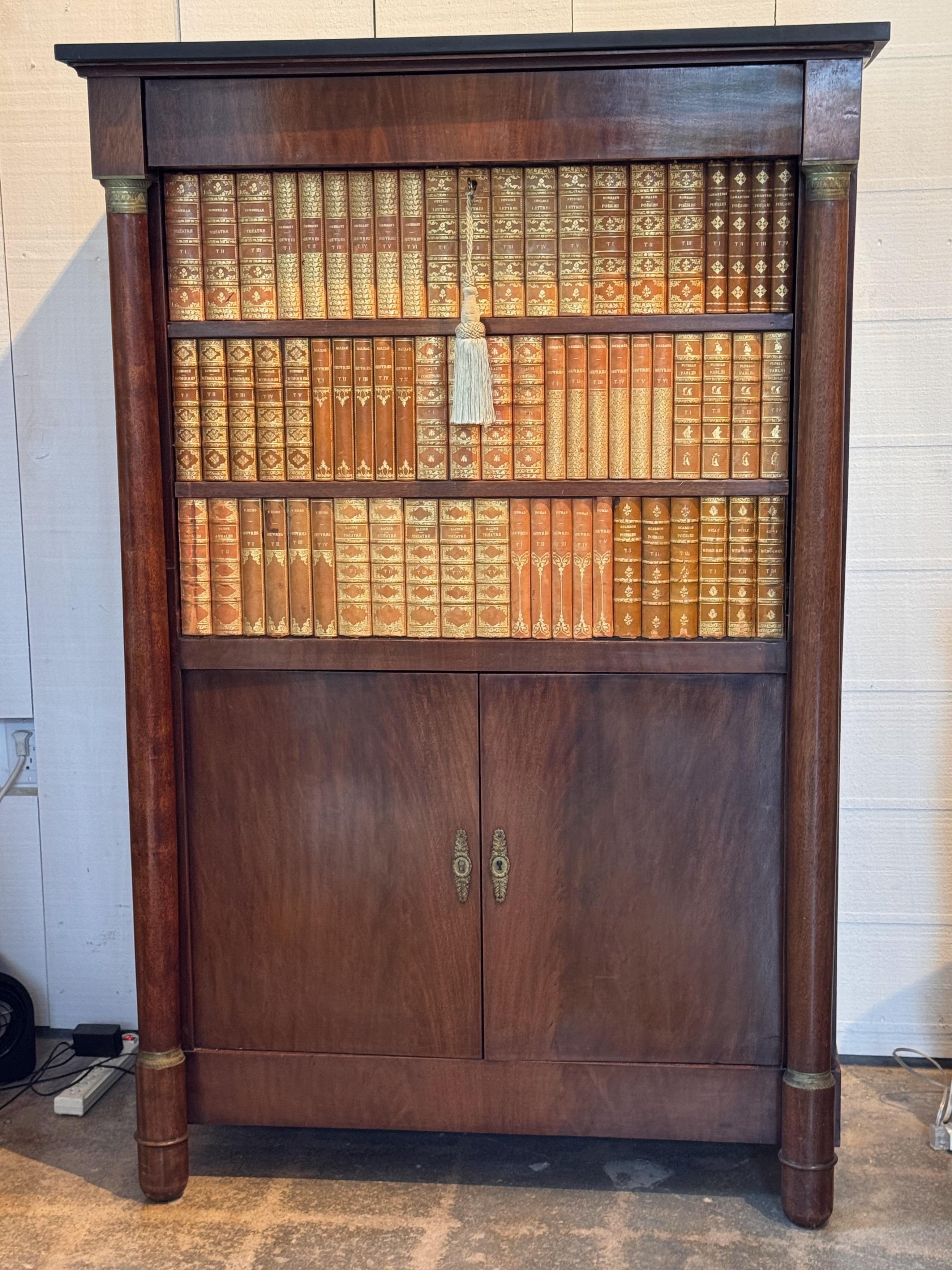 Francese Secretaire À Abattant dell'Impero francese con facciata a libro finto in vendita