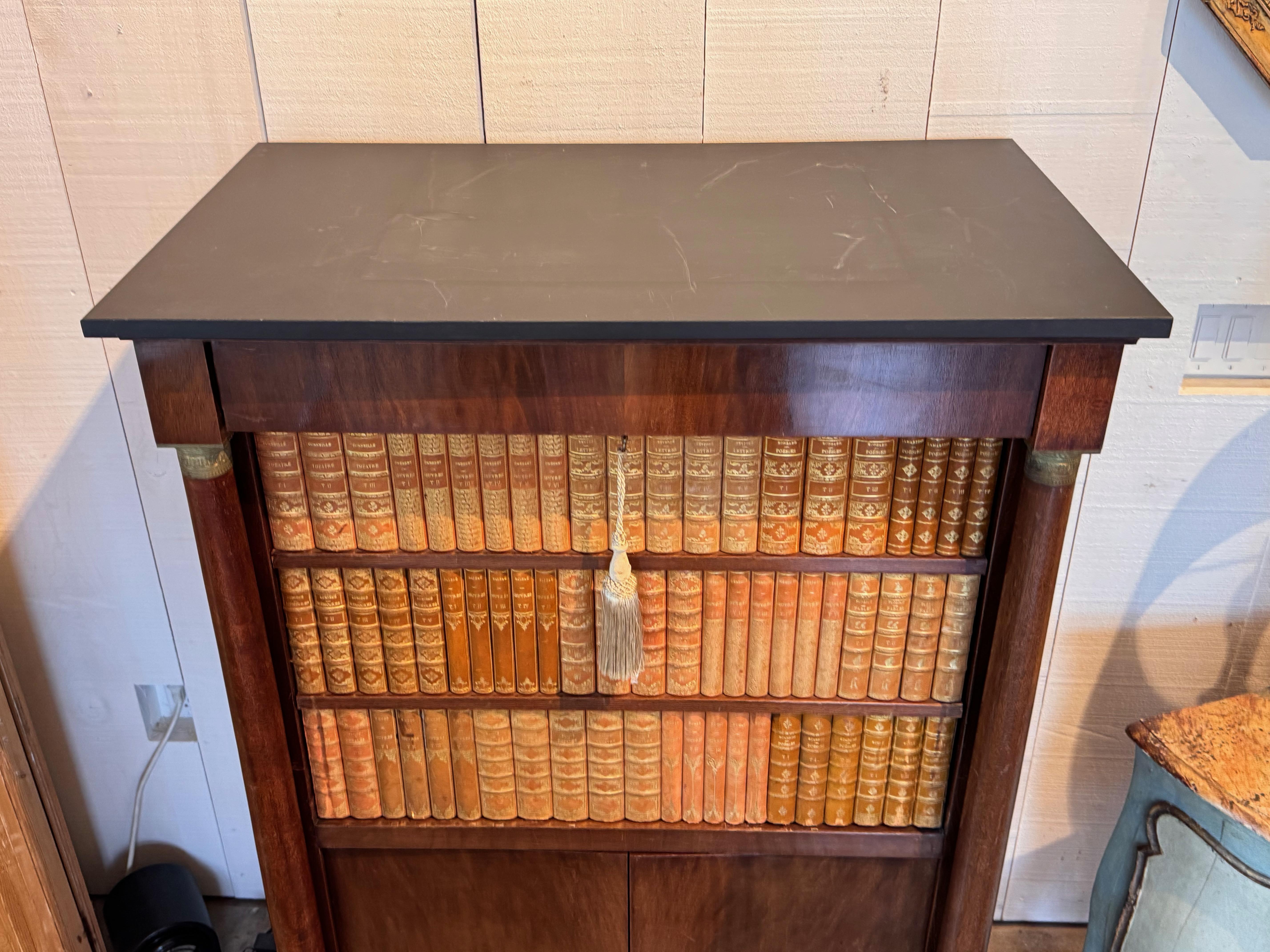 Pietra Secretaire À Abattant dell'Impero francese con facciata a libro finto in vendita