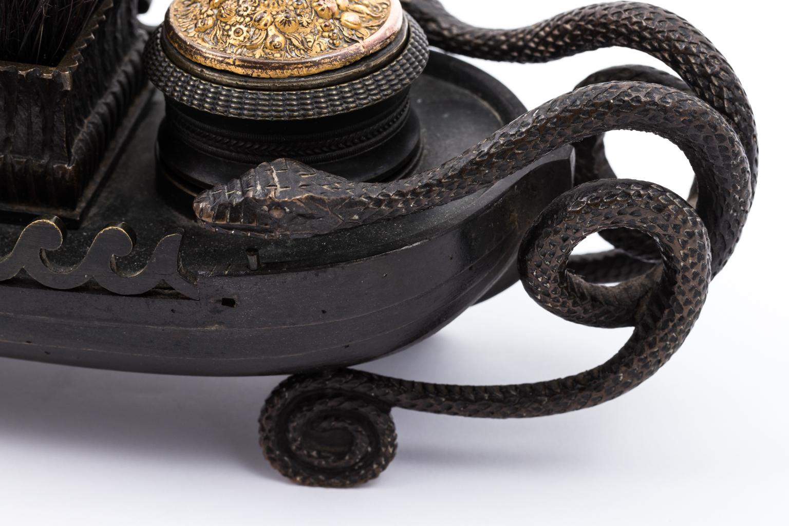 French Empire Serpent Bronze Inkwell In Good Condition For Sale In Stamford, CT