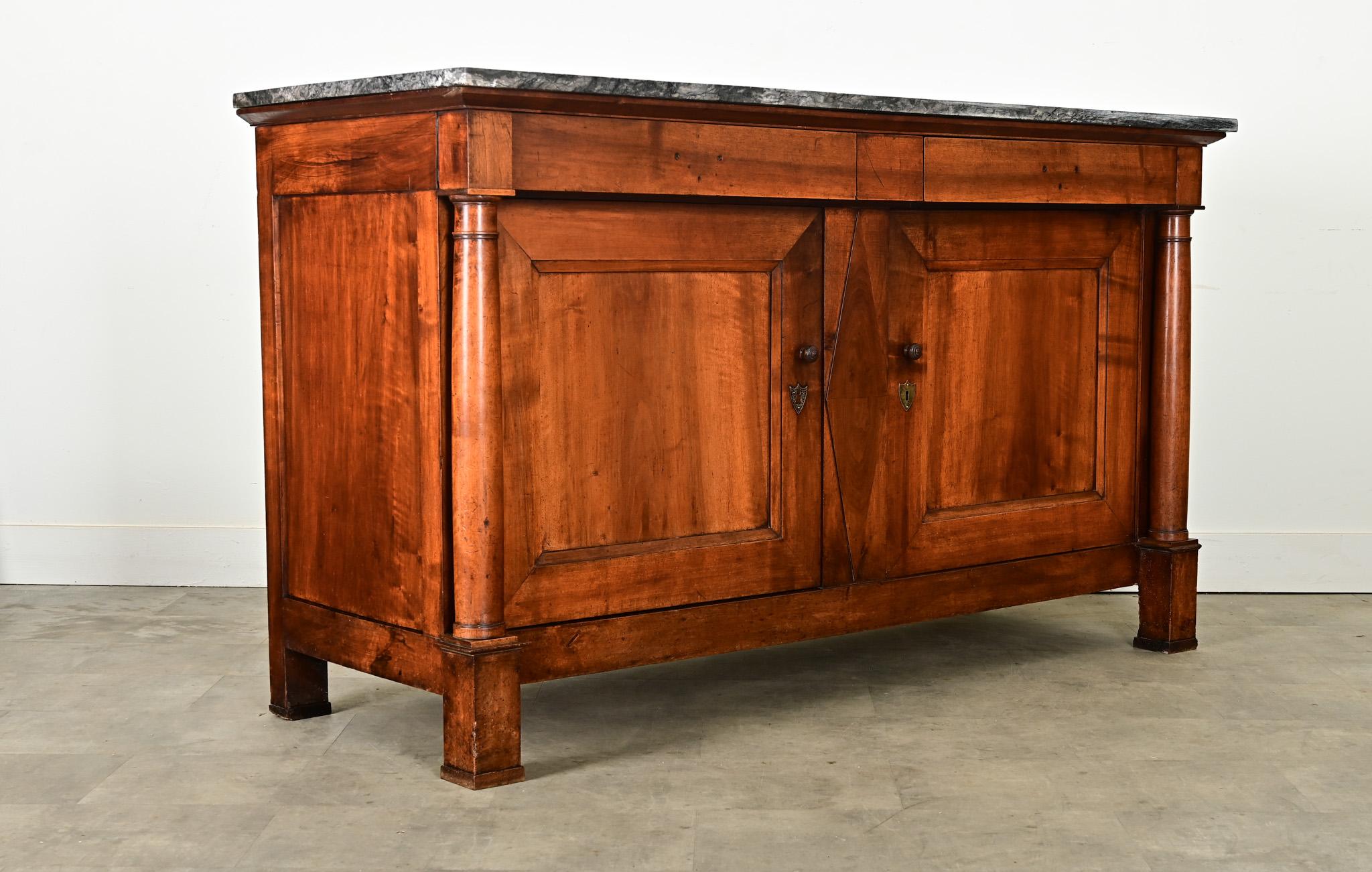 Buffet Impero francese in noce massiccio e marmo in vendita 1