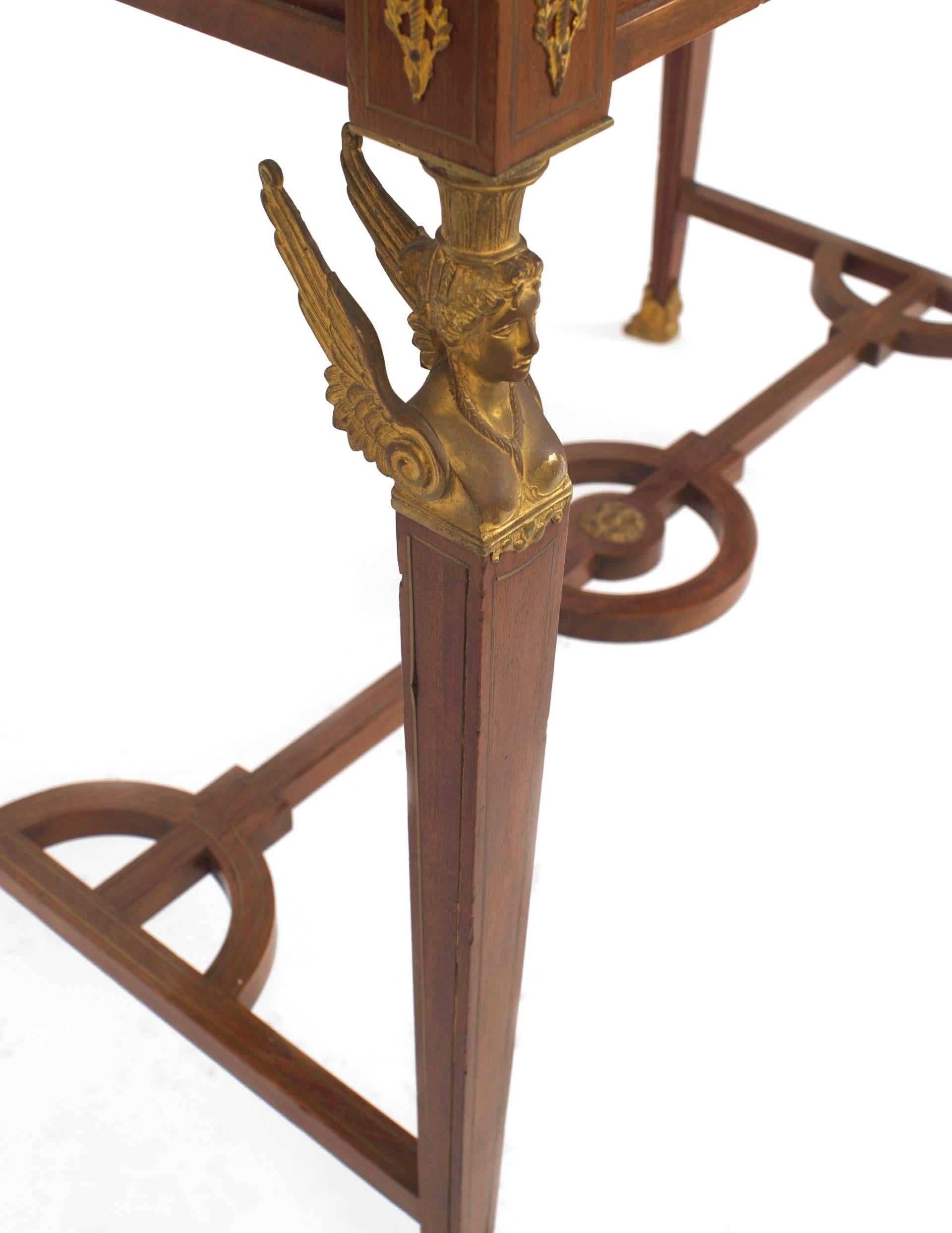 Bronze Table centrale en acajou de style Empire français en vente