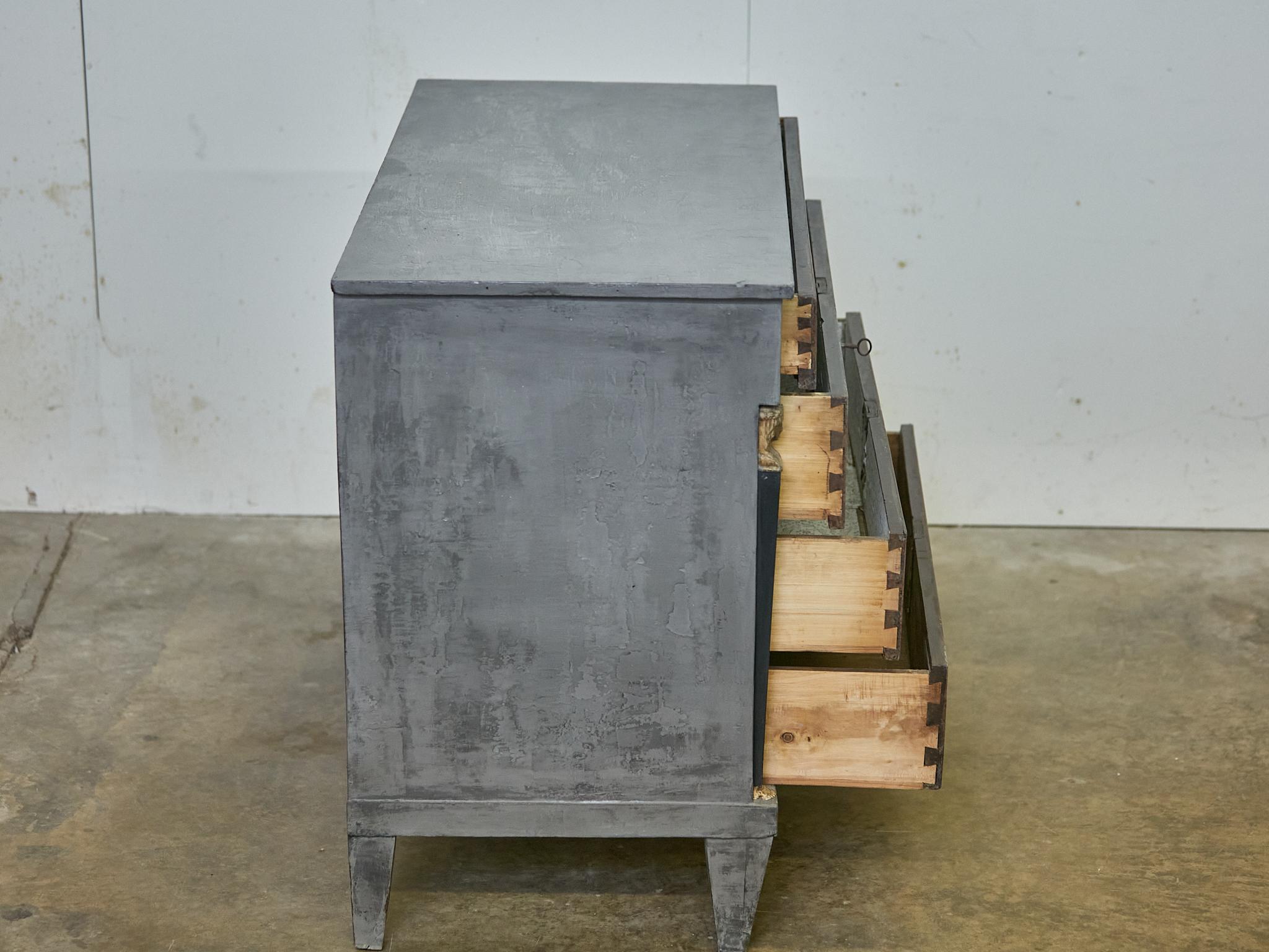 French Empire Style 19th Century Painted Four-Drawer Commode with Gilded Busts For Sale 11