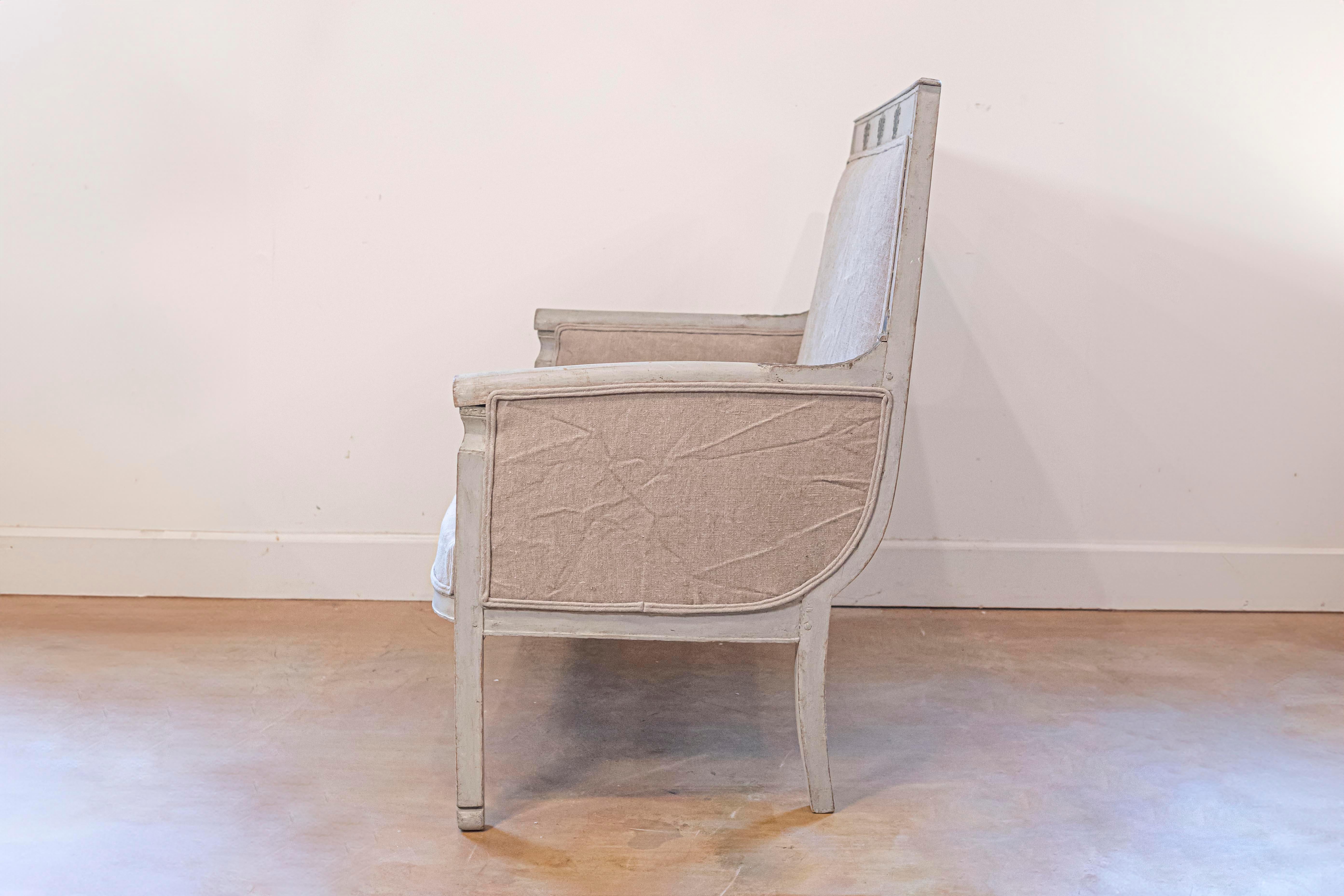 Upholstery French Empire Style 19th Century Painted Wood Marquise with Carved Palmettes For Sale