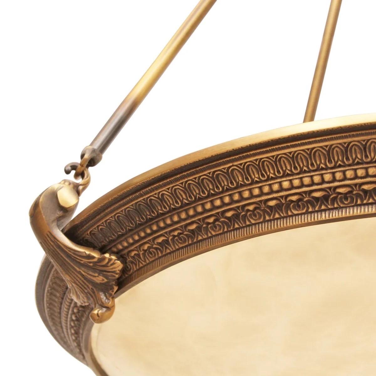 XXIe siècle et contemporain Lustre en albâtre et laiton de style Empire français en vente