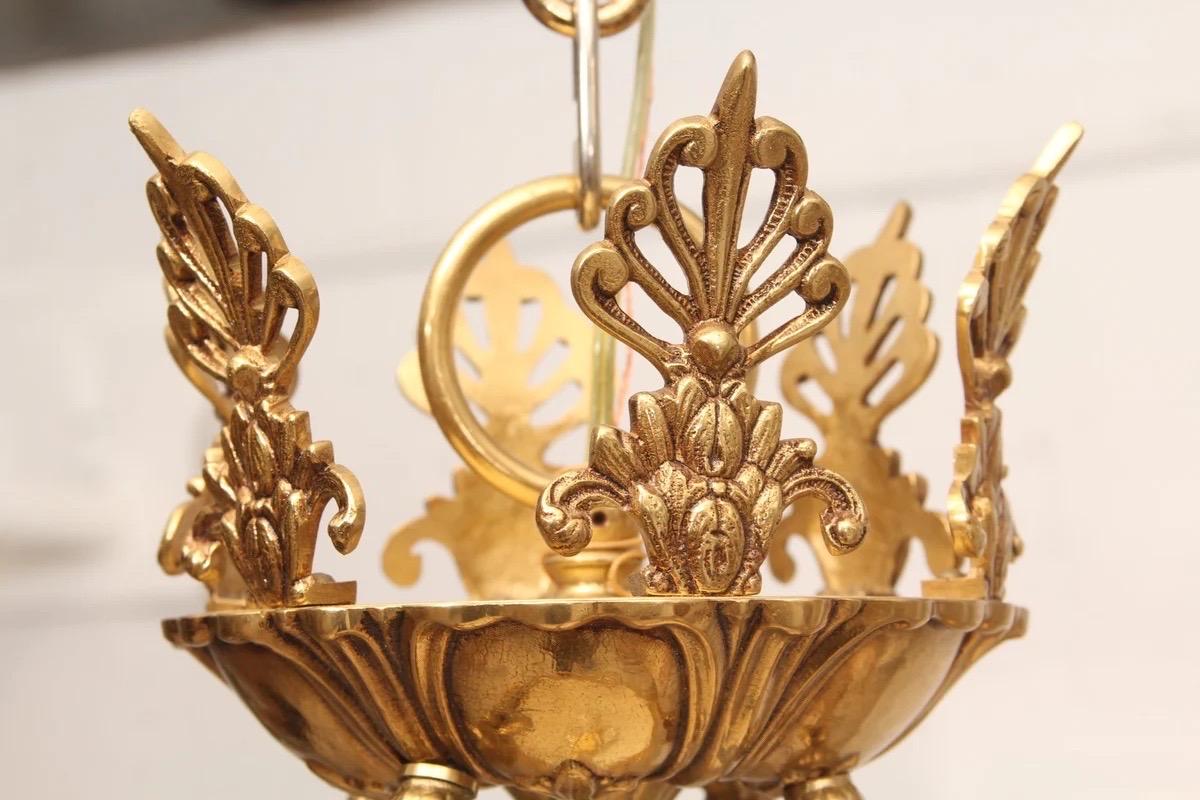 Lustre en albâtre et laiton de style Empire français en vente 2