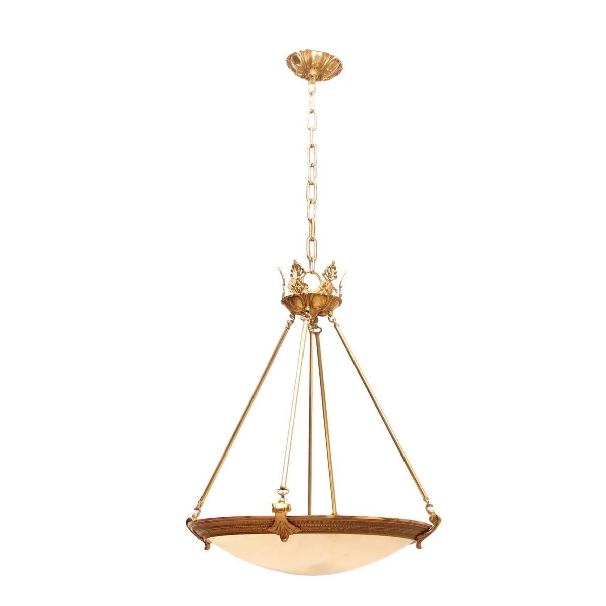Lustre en albâtre et laiton de style Empire français en vente