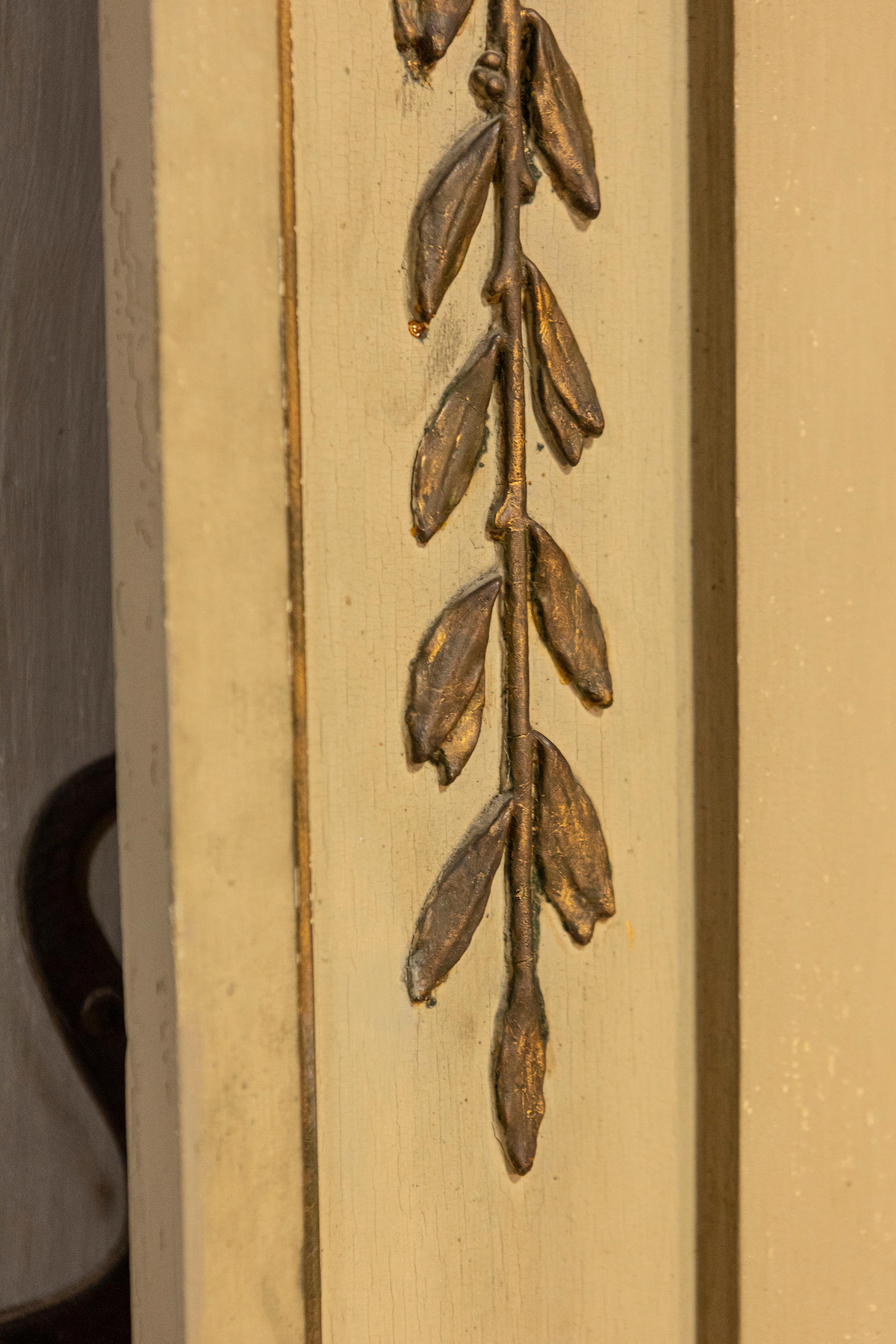 French Empire Style Beige Painted Trumeau Mirror with Carved Gilt Décor For Sale 5