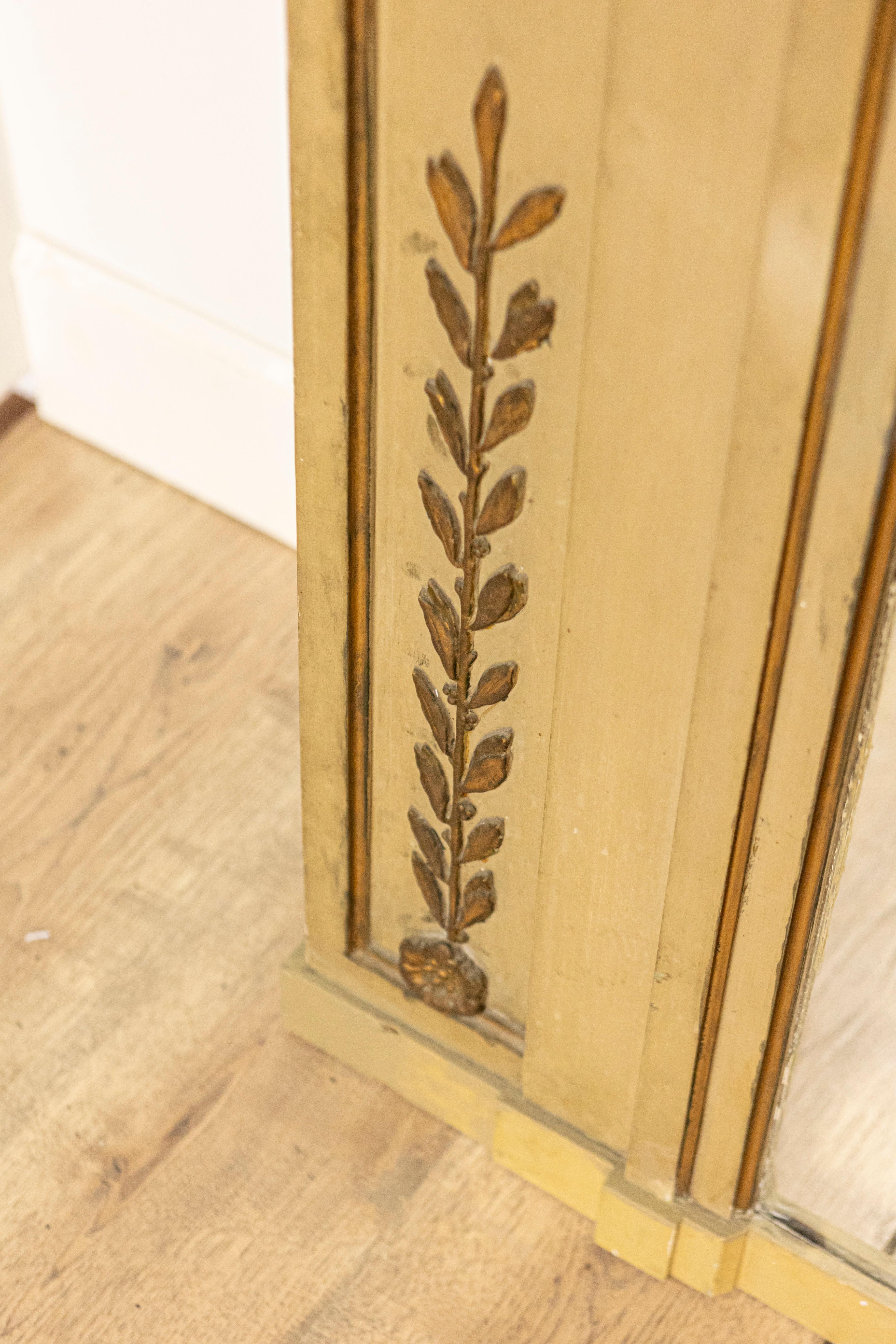 Wood French Empire Style Beige Painted Trumeau Mirror with Carved Gilt Décor For Sale
