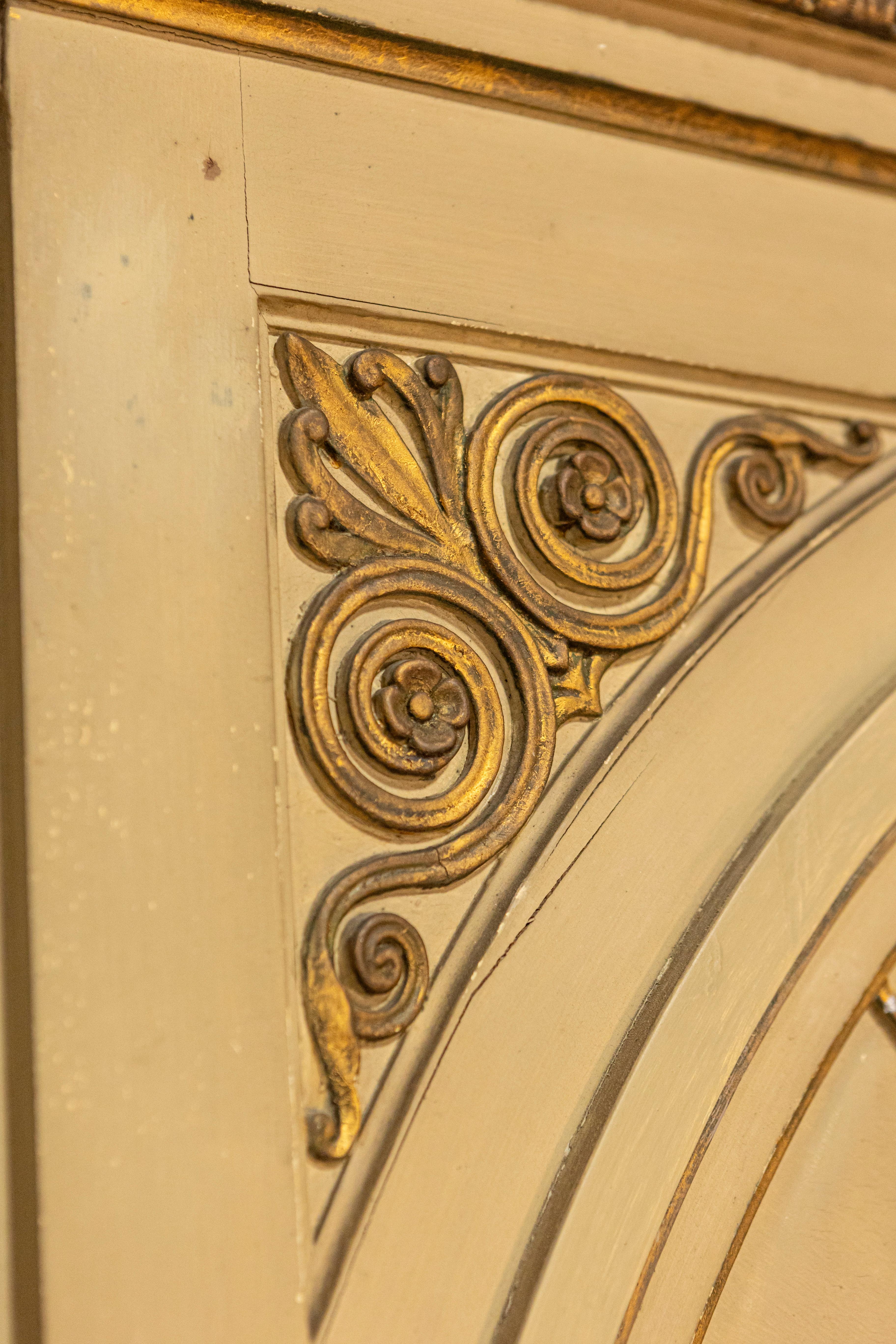 French Empire Style Beige Painted Trumeau Mirror with Carved Gilt Décor For Sale 4