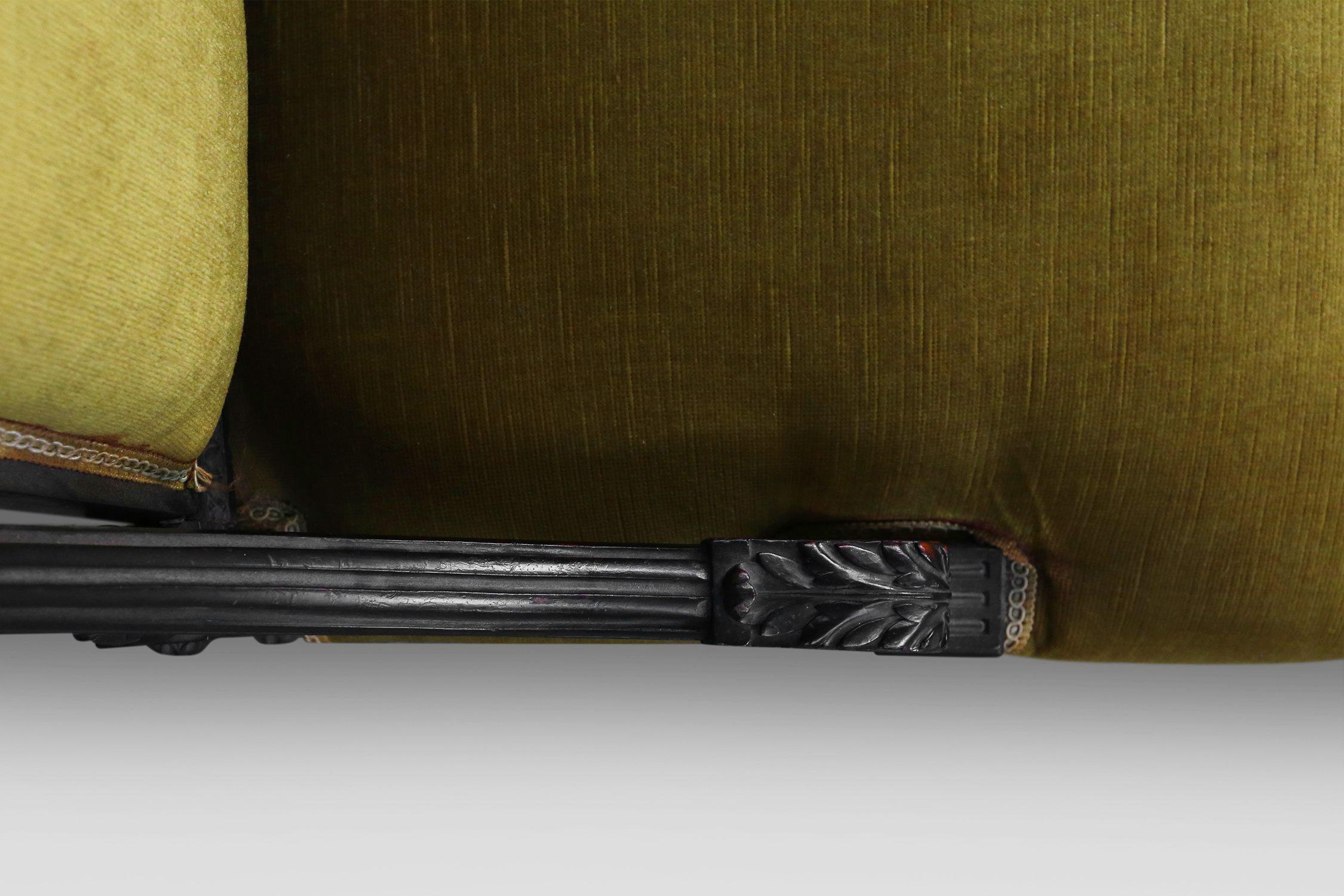 Estilo Imperio francés  Sillón negro de madera y terciopelo, década de 1850 Mediados del siglo XIX en venta