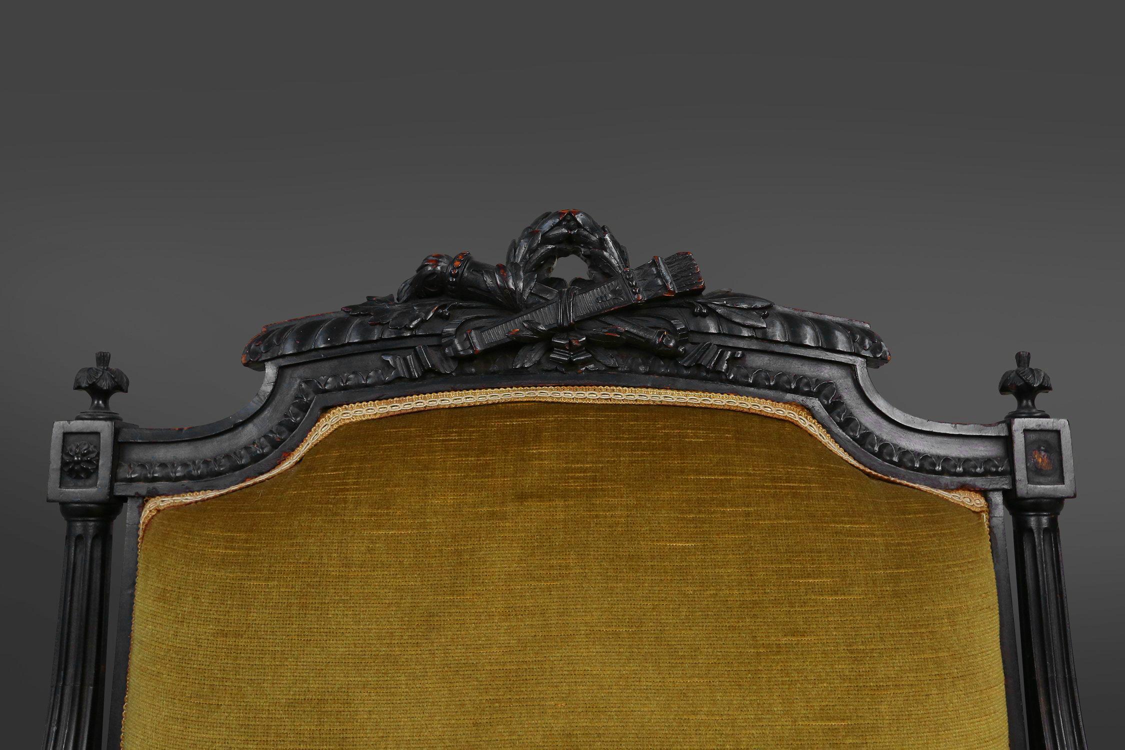 Estilo Imperio francés  Sillón negro de madera y terciopelo, década de 1850 Terciopelo en venta