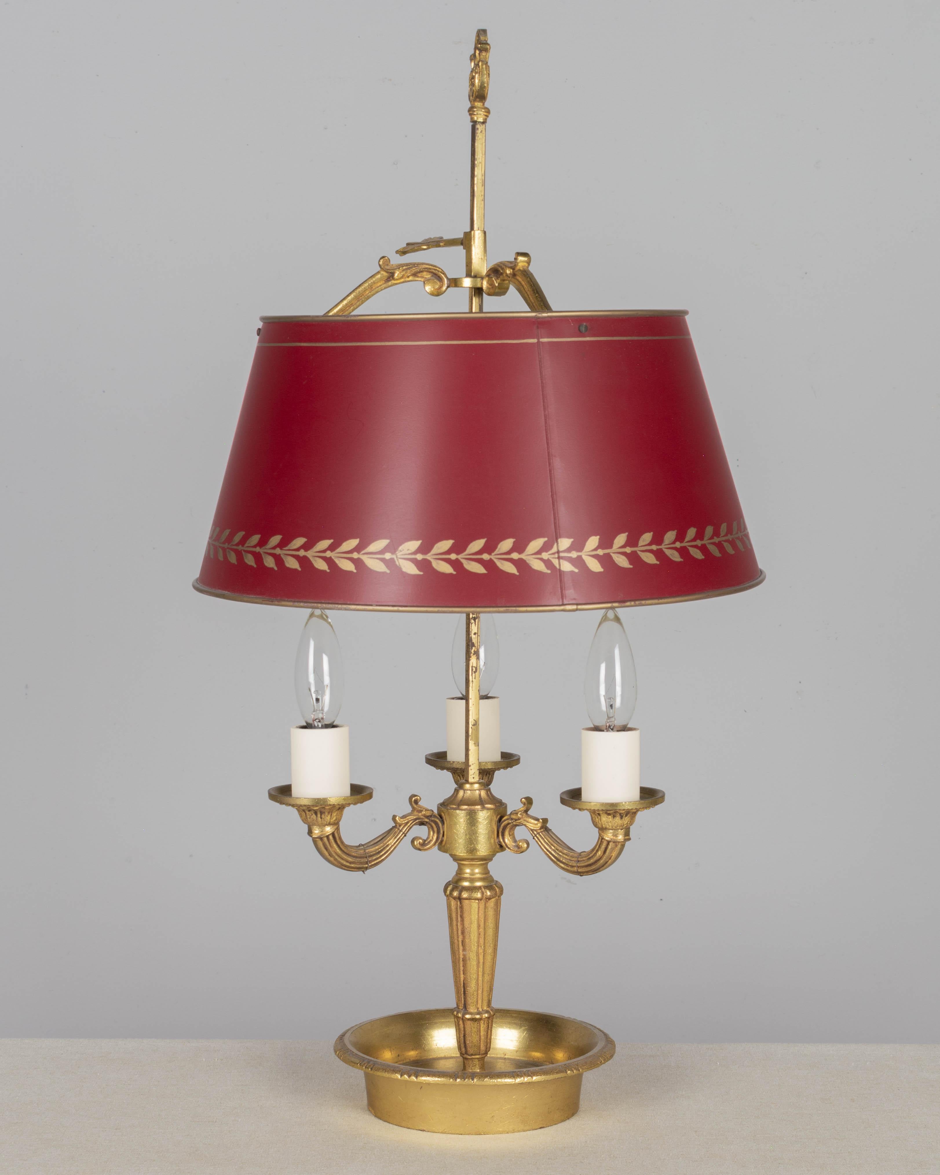 Français Lampe de table bouillotte de style Empire français en vente
